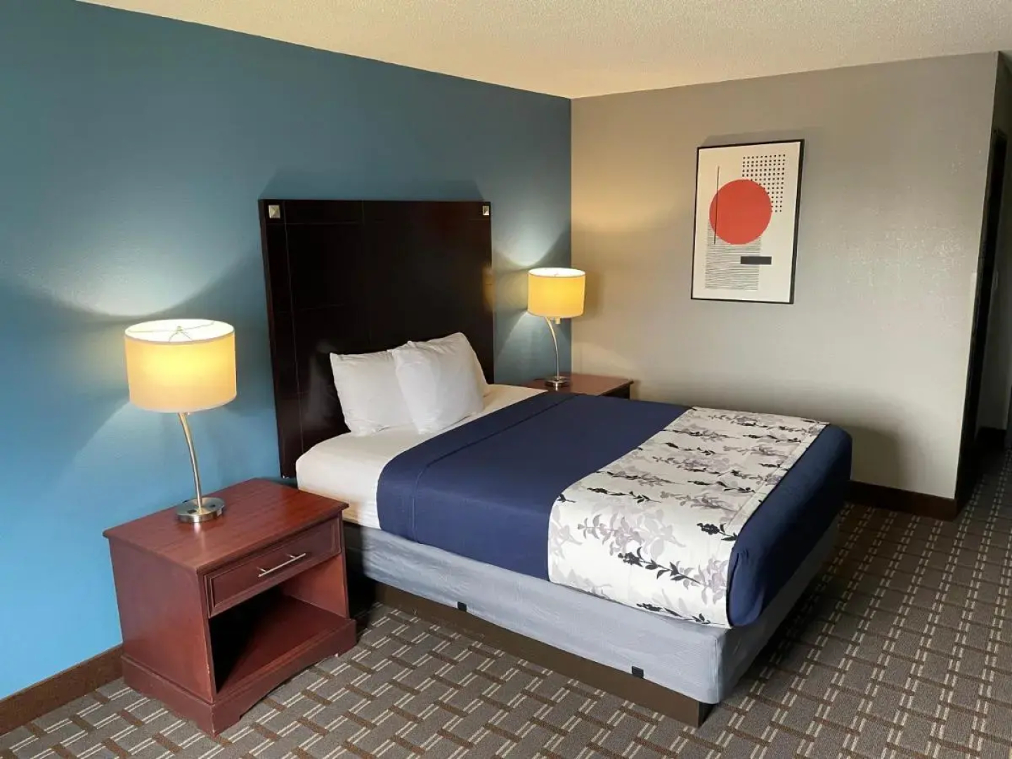 American Inn Cedar Rapids South