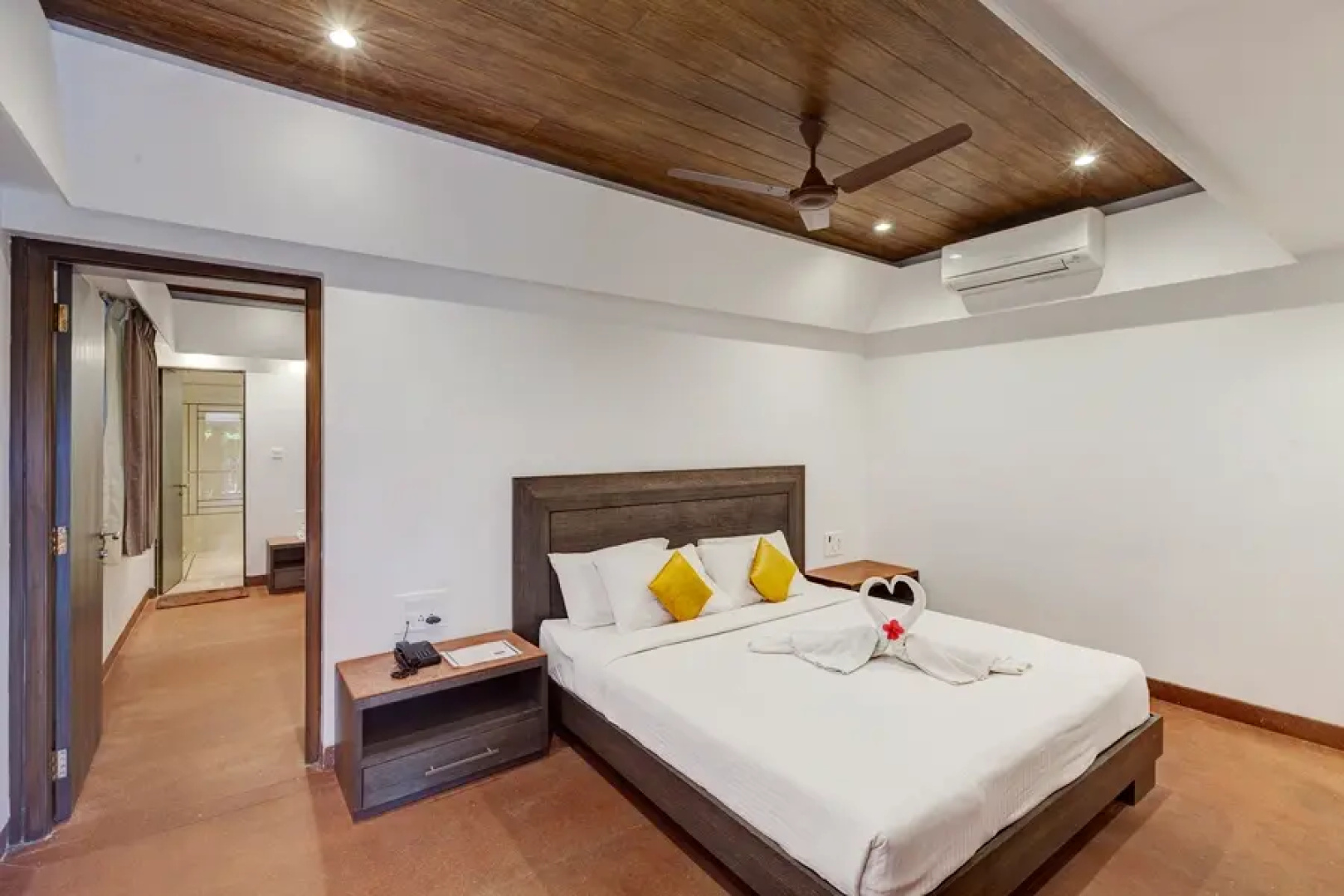 Shreyas Hotel