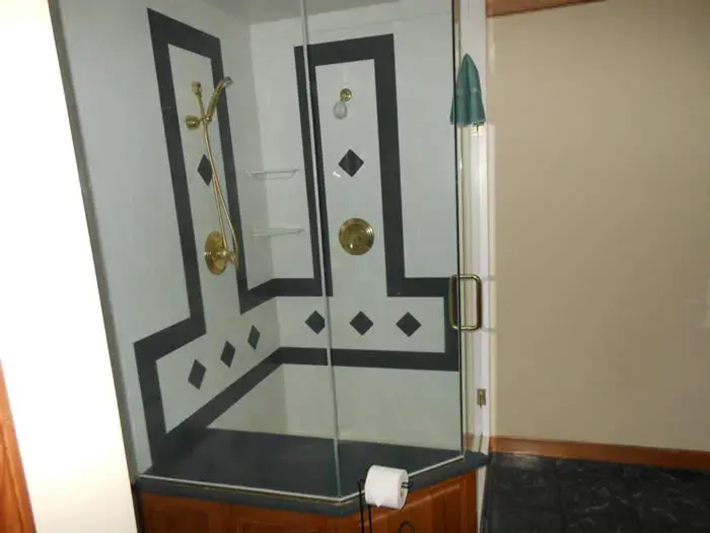 Rustic Manor Motor Lodge