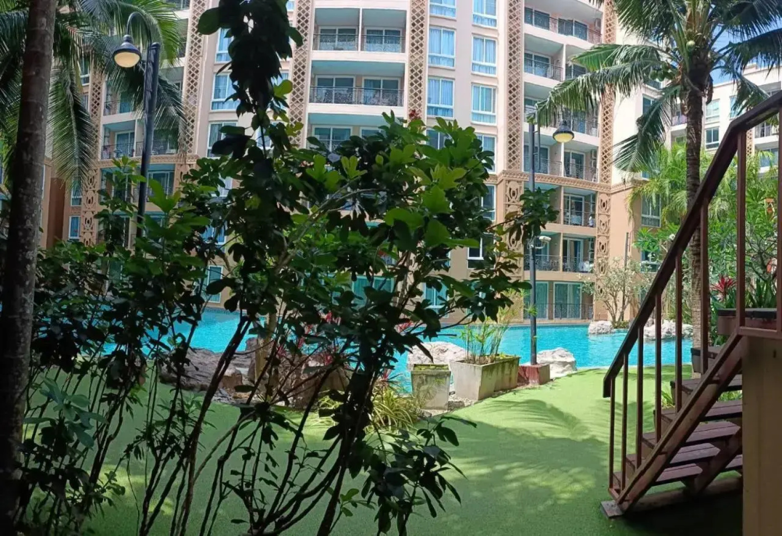 Atlantis Condo by Sompong