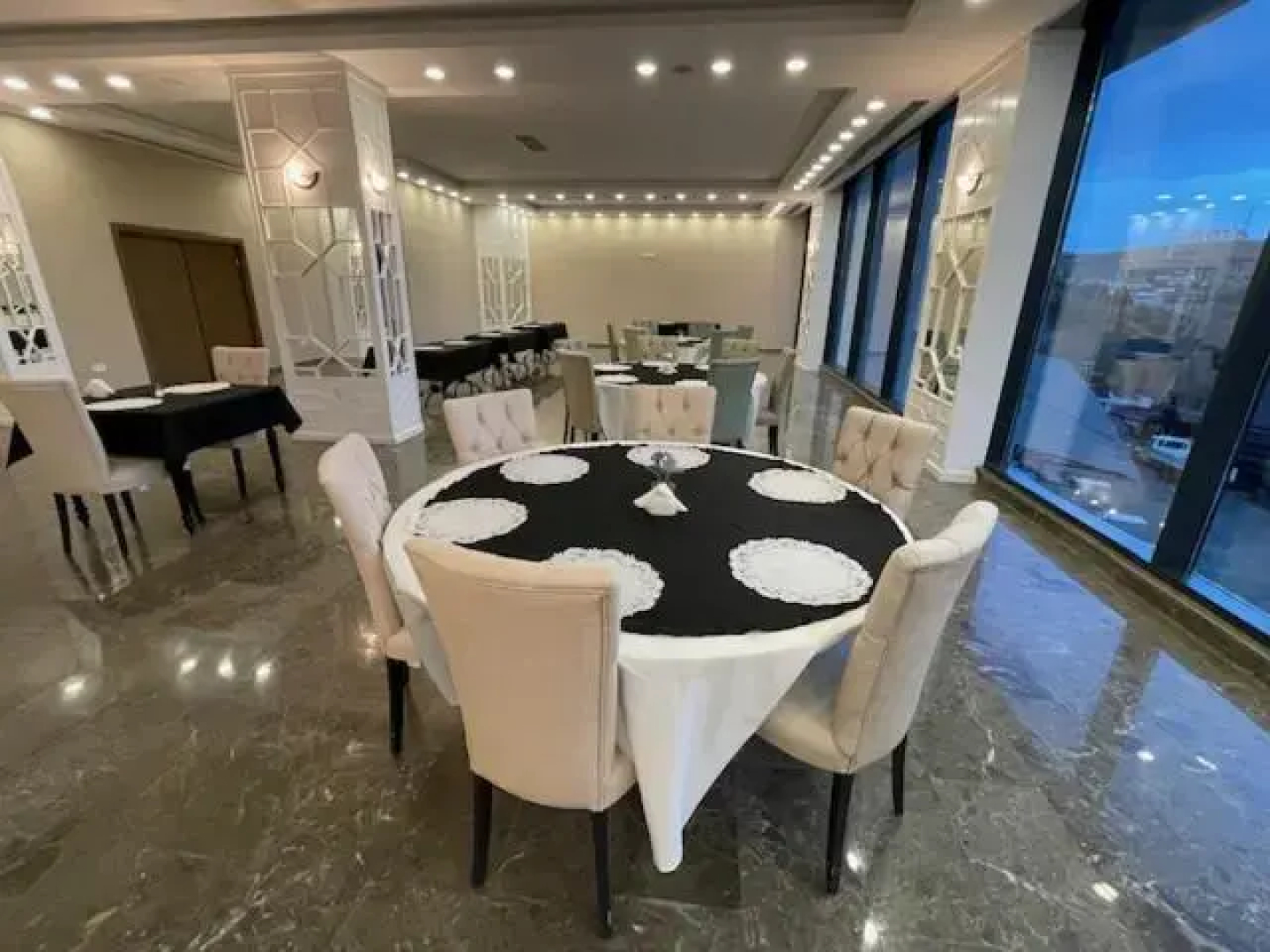 Kanyonvadi Hotel