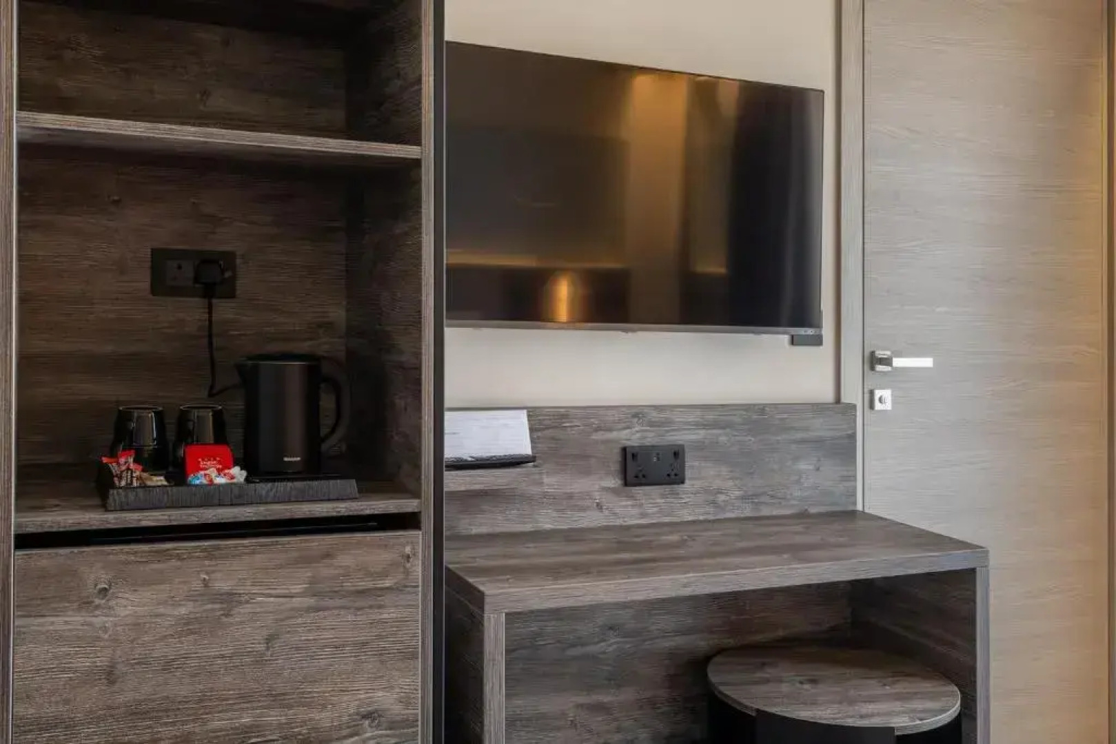 Alavits Hotel by ST Hotels