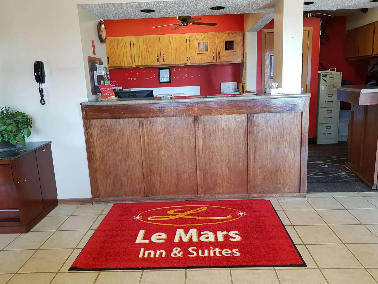 Le Mars Inn & Suites