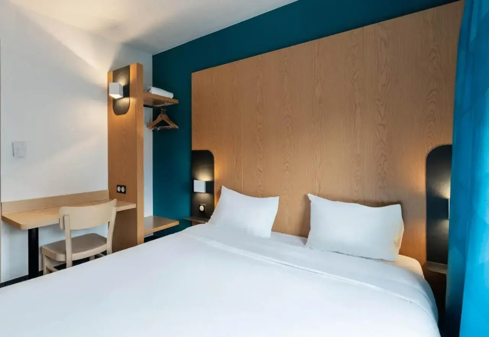 B&B HOTEL Lille Roubaix Campus Gare