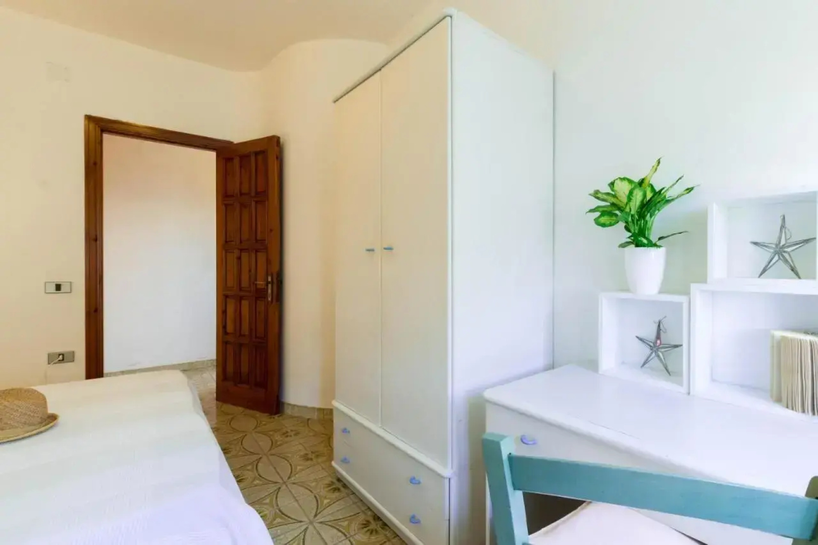 Spazioso Appartamento al Mare con Giardino
