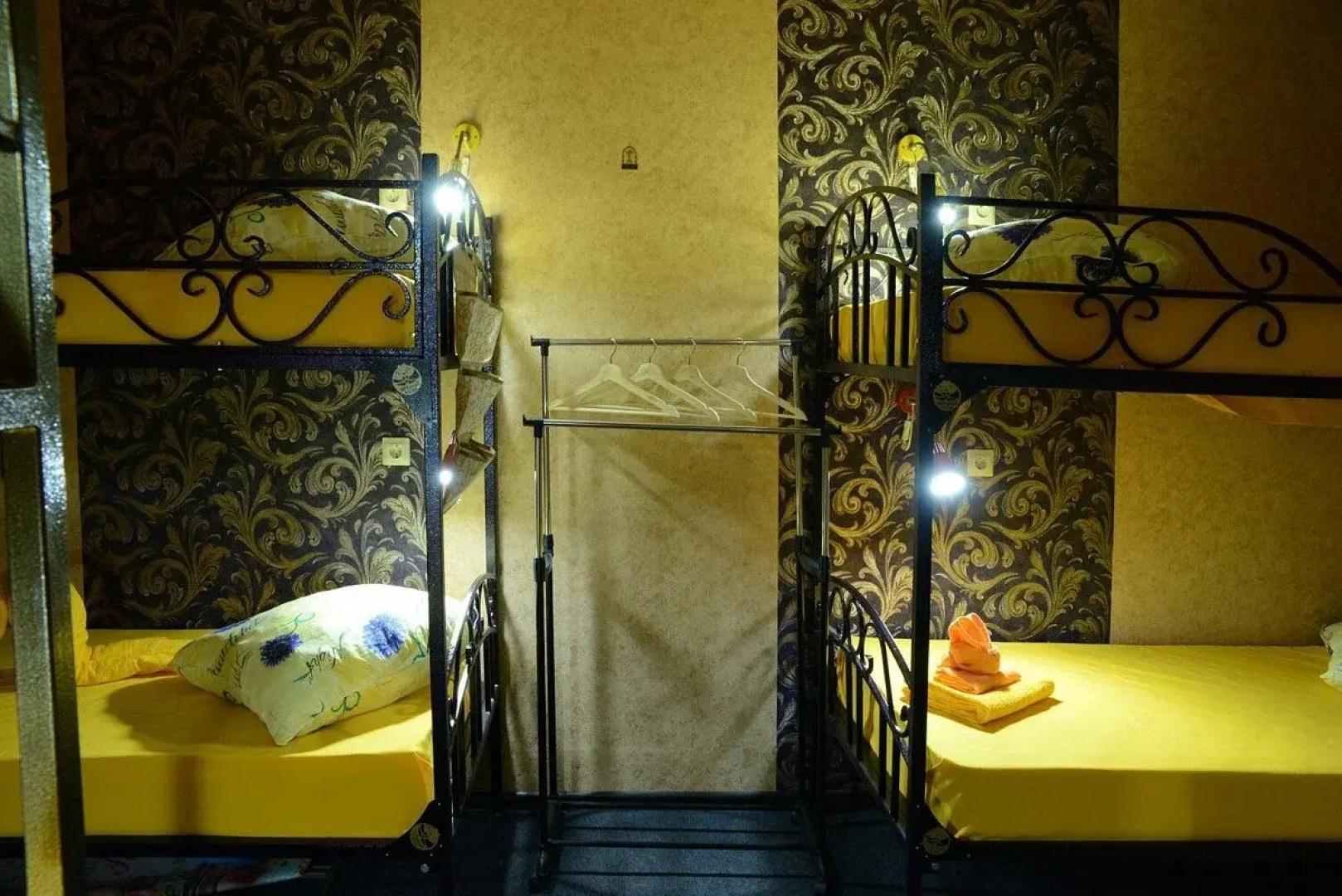 Hostel Shpinat on Fedoseenko Street 17