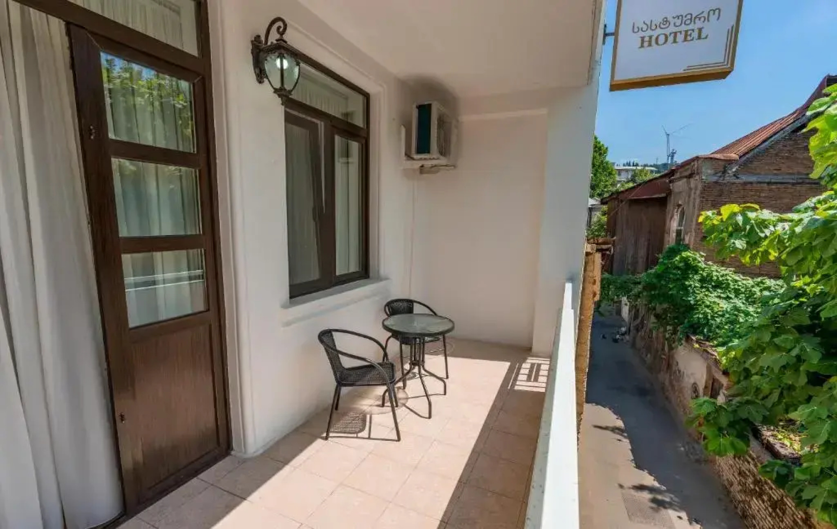 Imperial House Hotel