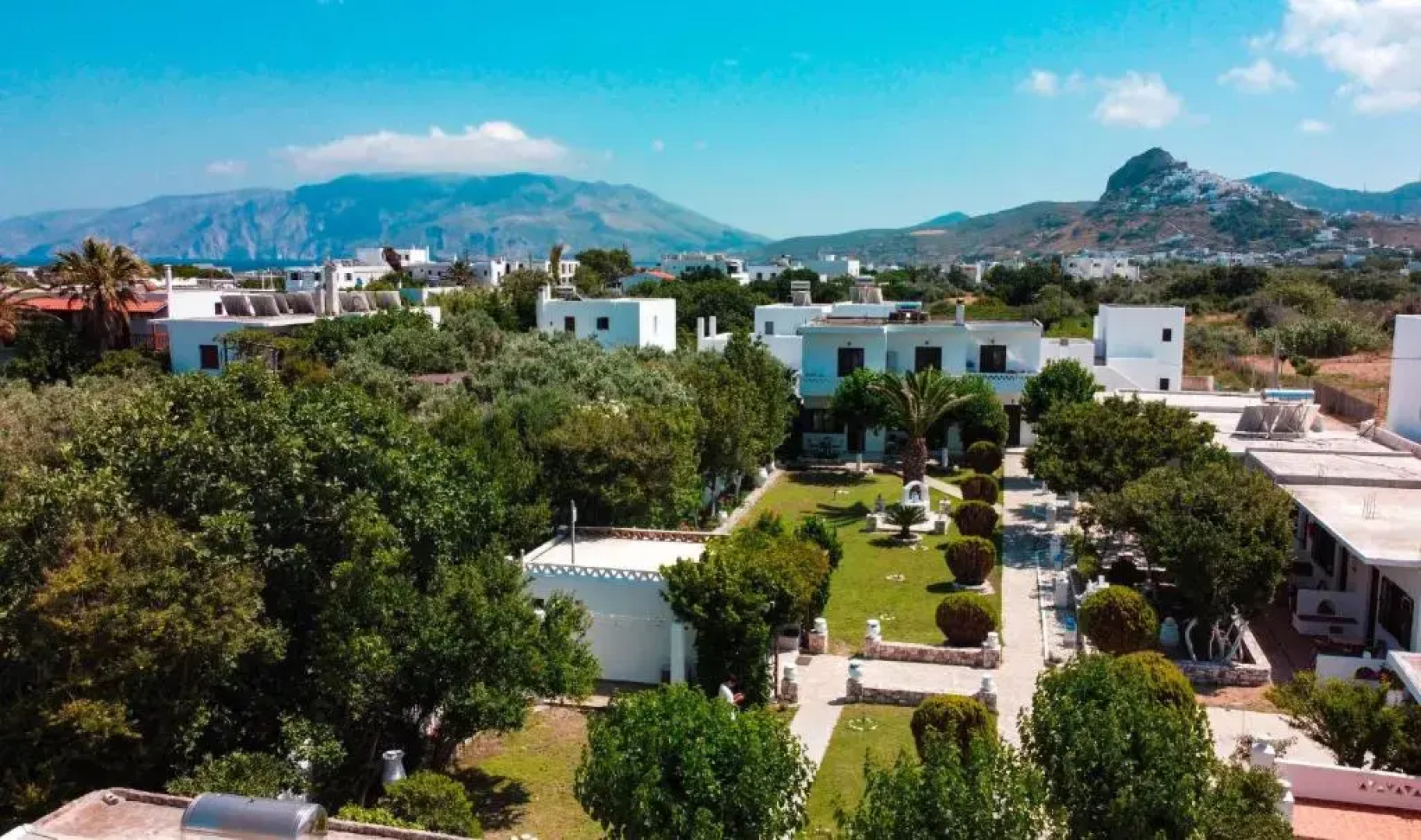 Avra Studios & Apartments
