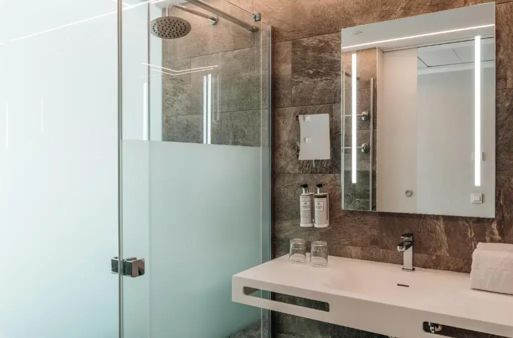 Отель The Ibiza Twiins 