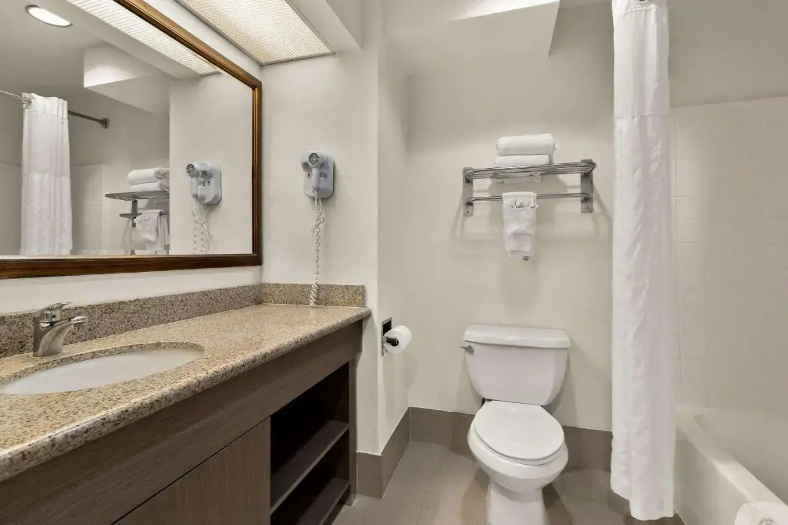 Comfort Inn & Suites Sequoia/Kings Canyon