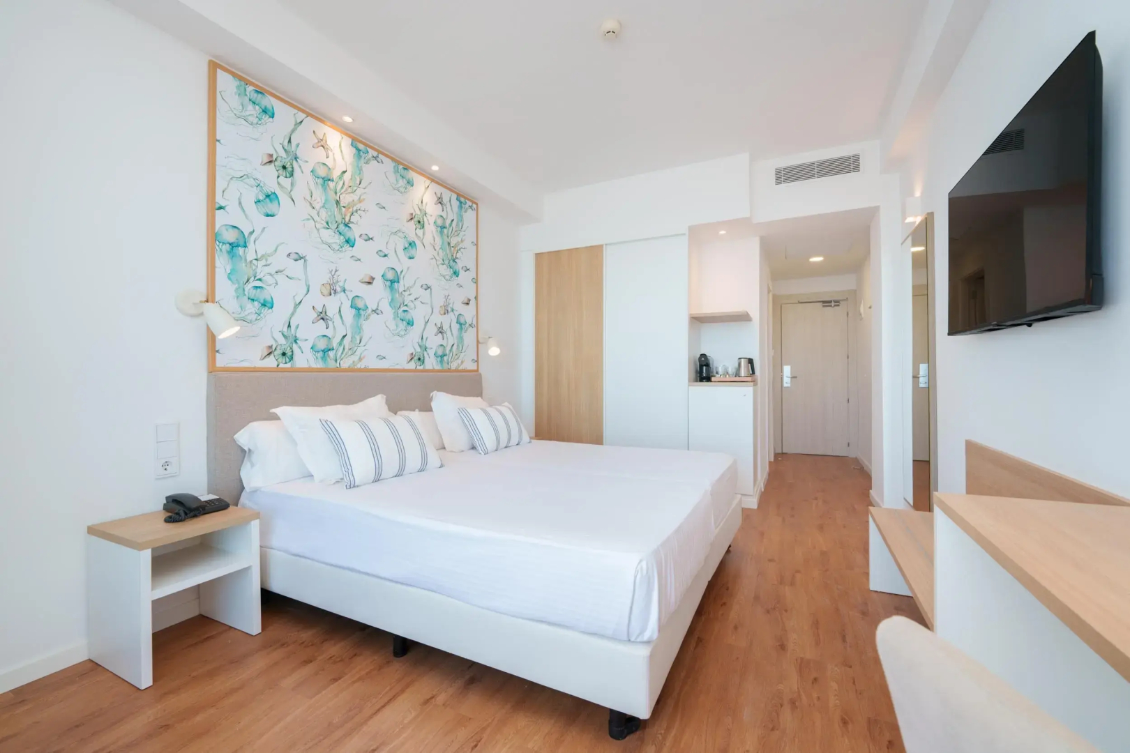 Caprice Concord Hotel & Spa