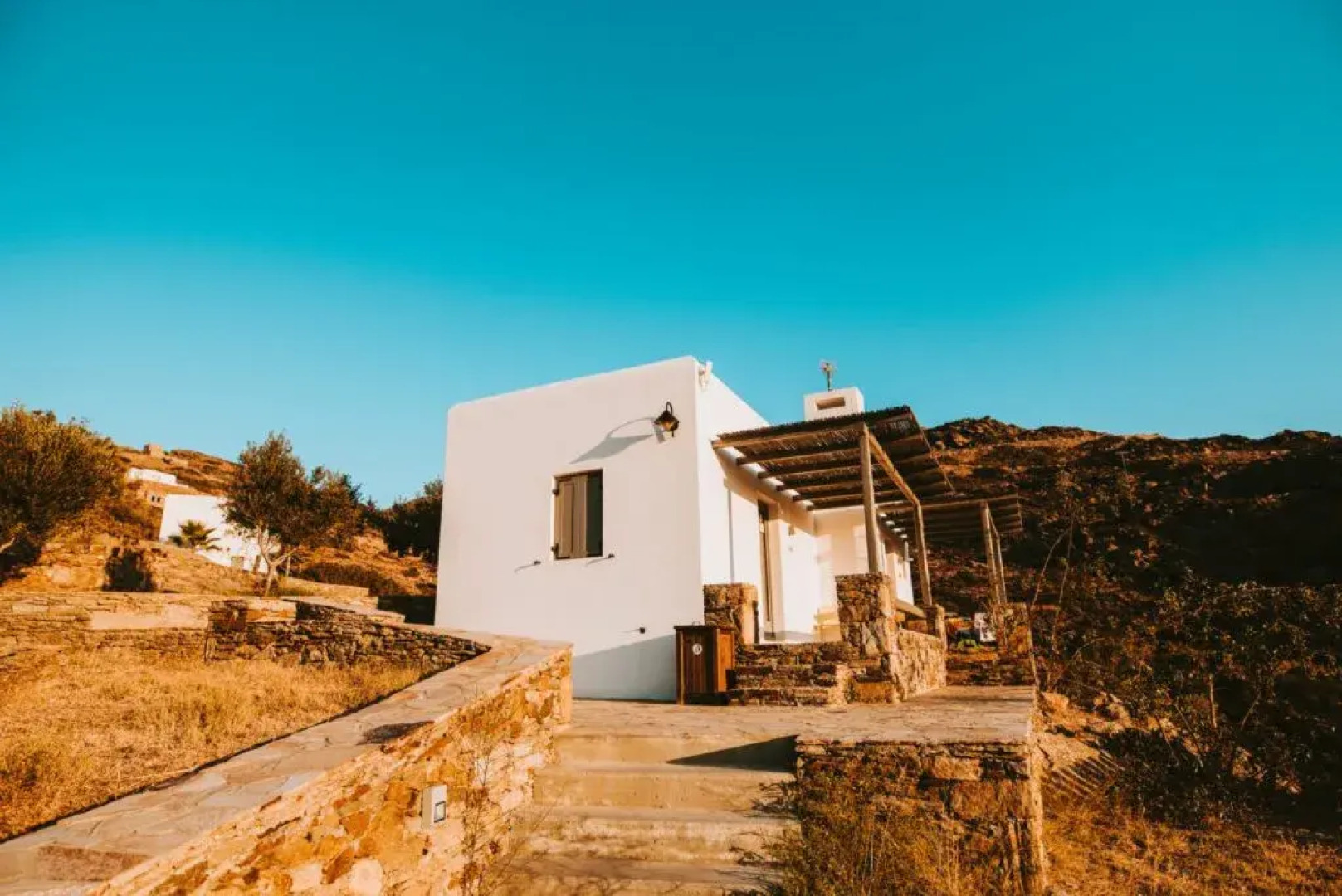 Far Out Camping Beach Club & Resort