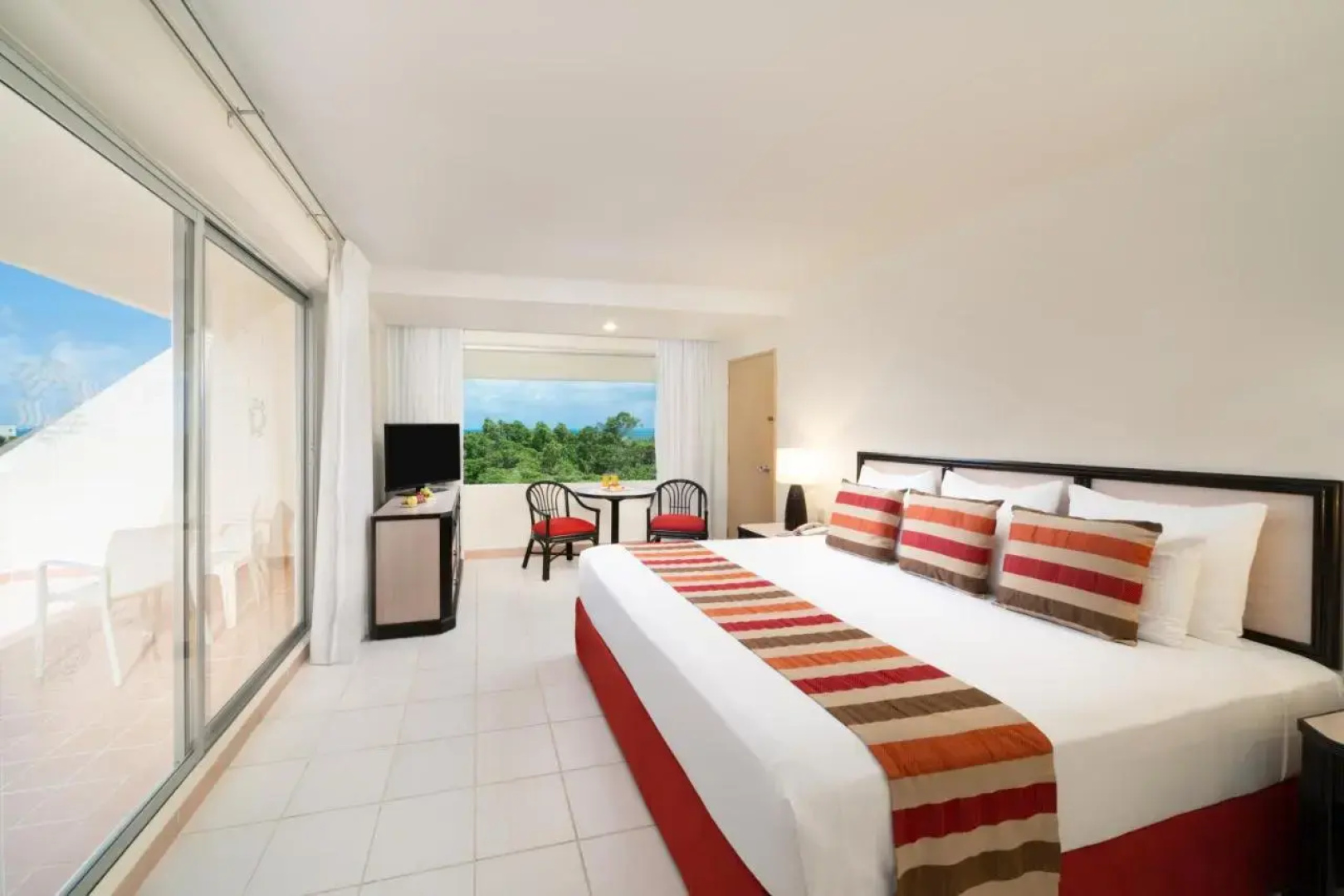 Oasis Palm Hotel