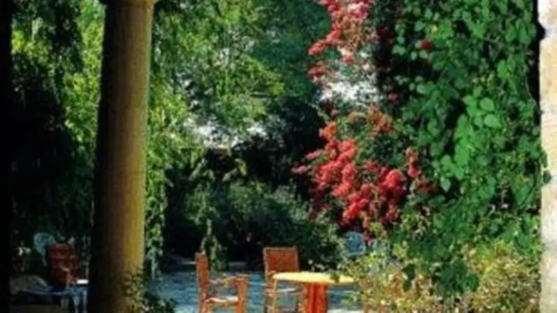 Antonys Garden House