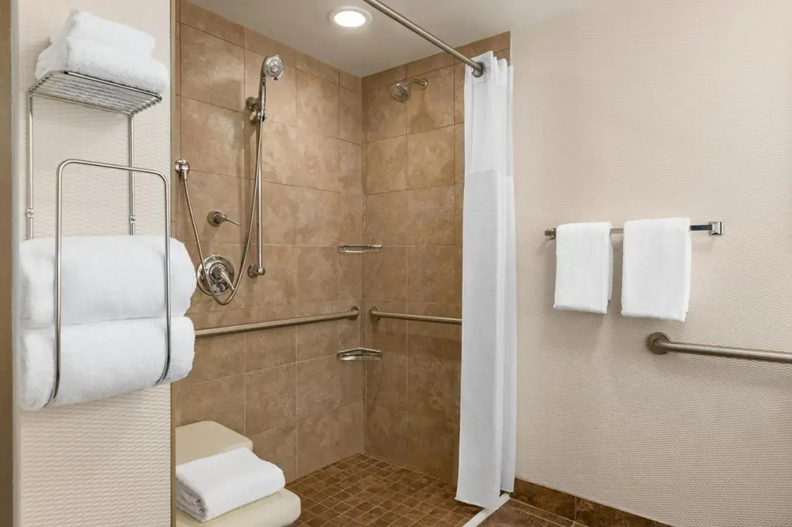 Holiday Inn Boston - Cambridge Area by IHG
