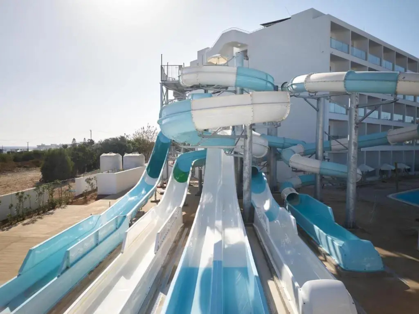 Maris Grand Waterpark Resort