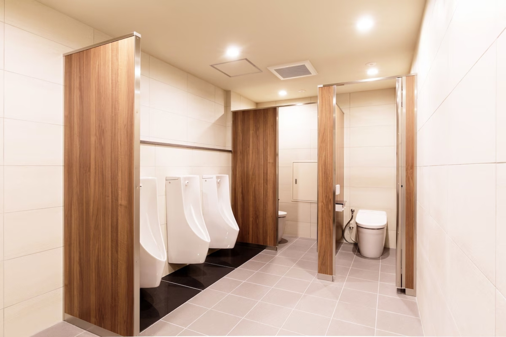 Отель MyCube by Mystays Asakusa Kuramae