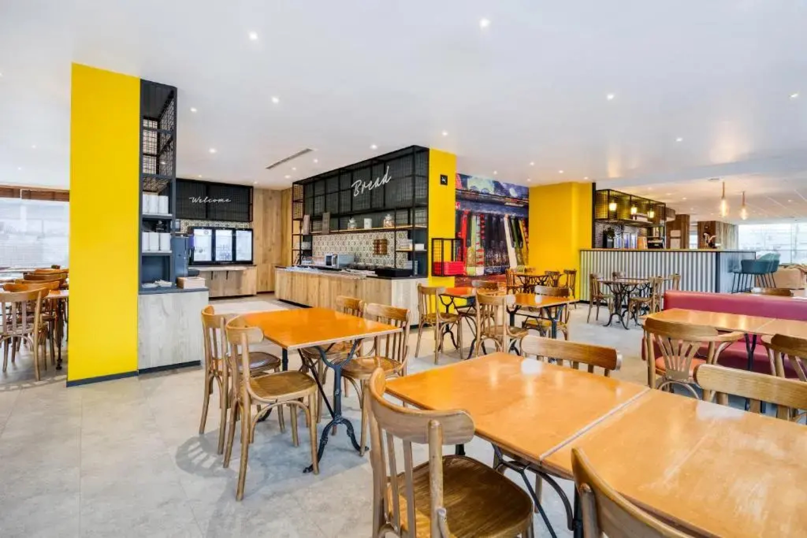 B&B HOTEL Mons Gare