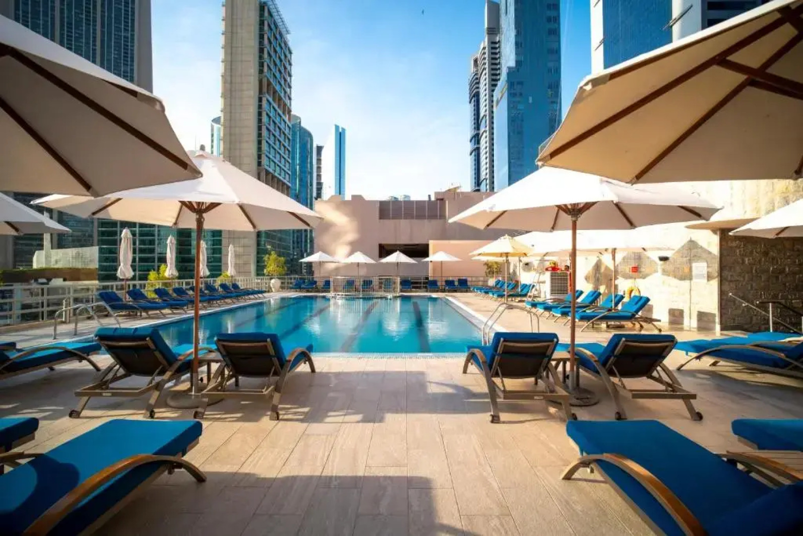 Отель Rose Rayhaan by Rotana