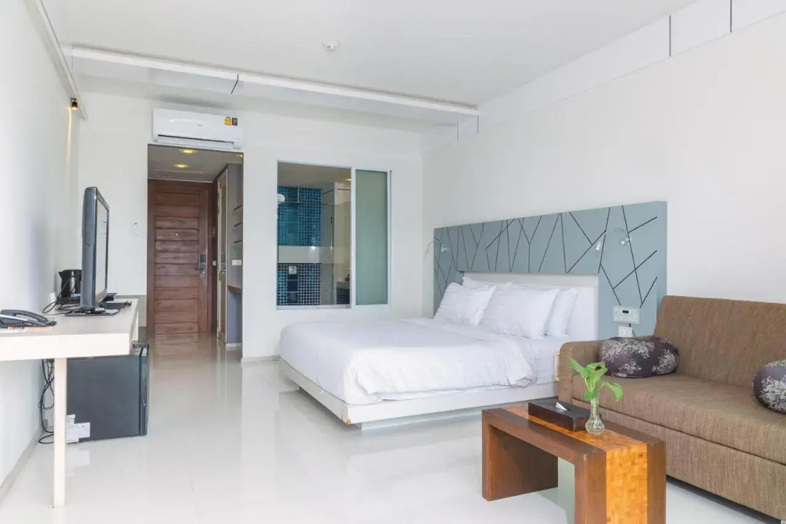 KC Beach Club & Pool Villas
