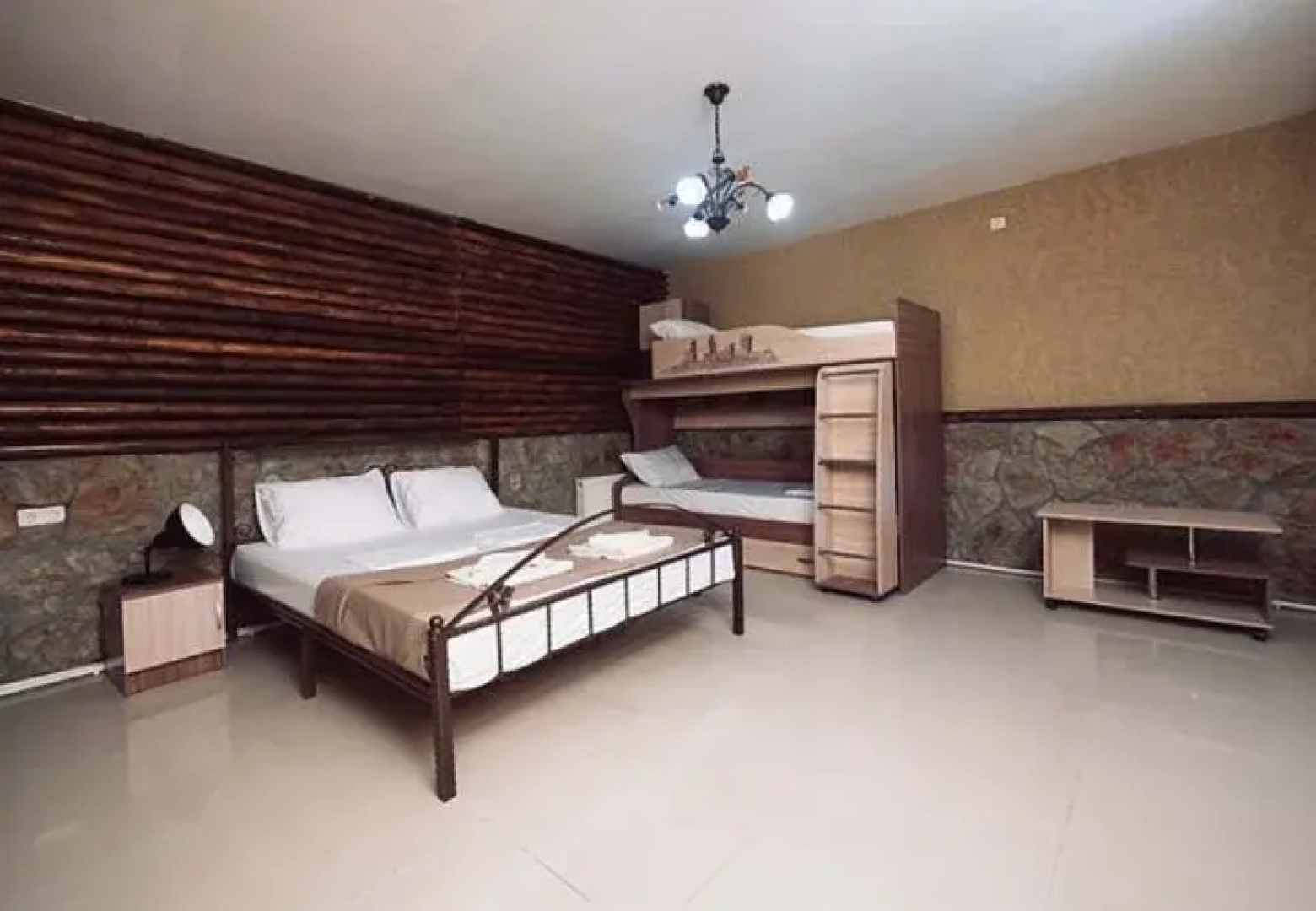 Semejnyij Dom Guest house