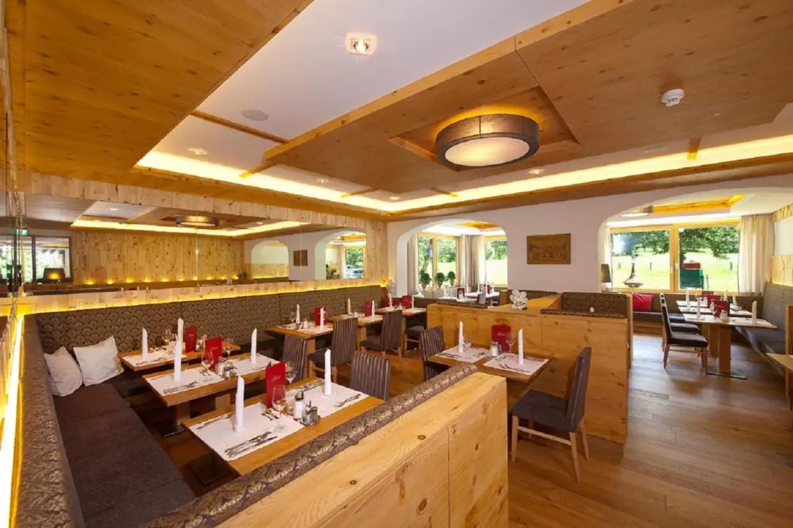 Hotel Alpina