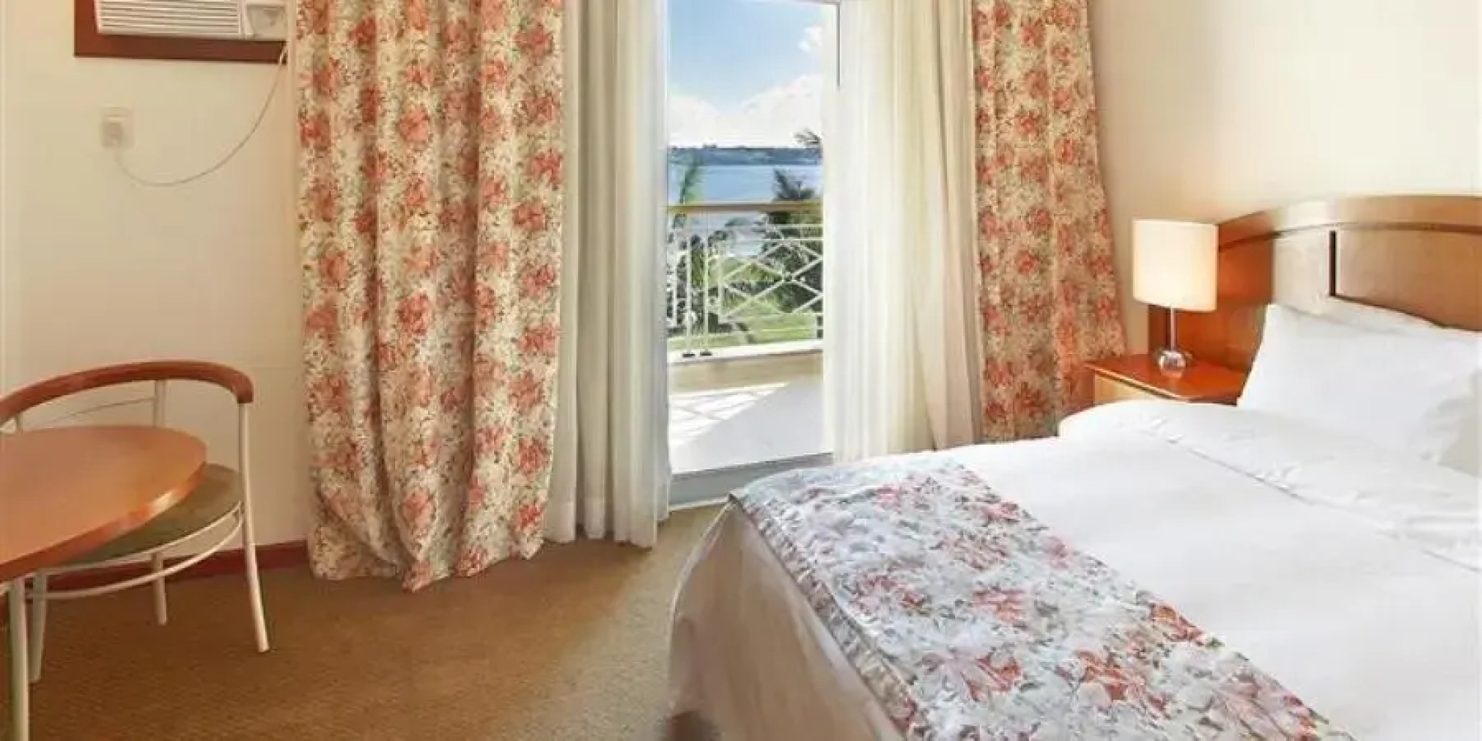 Club Med Lake Paradise