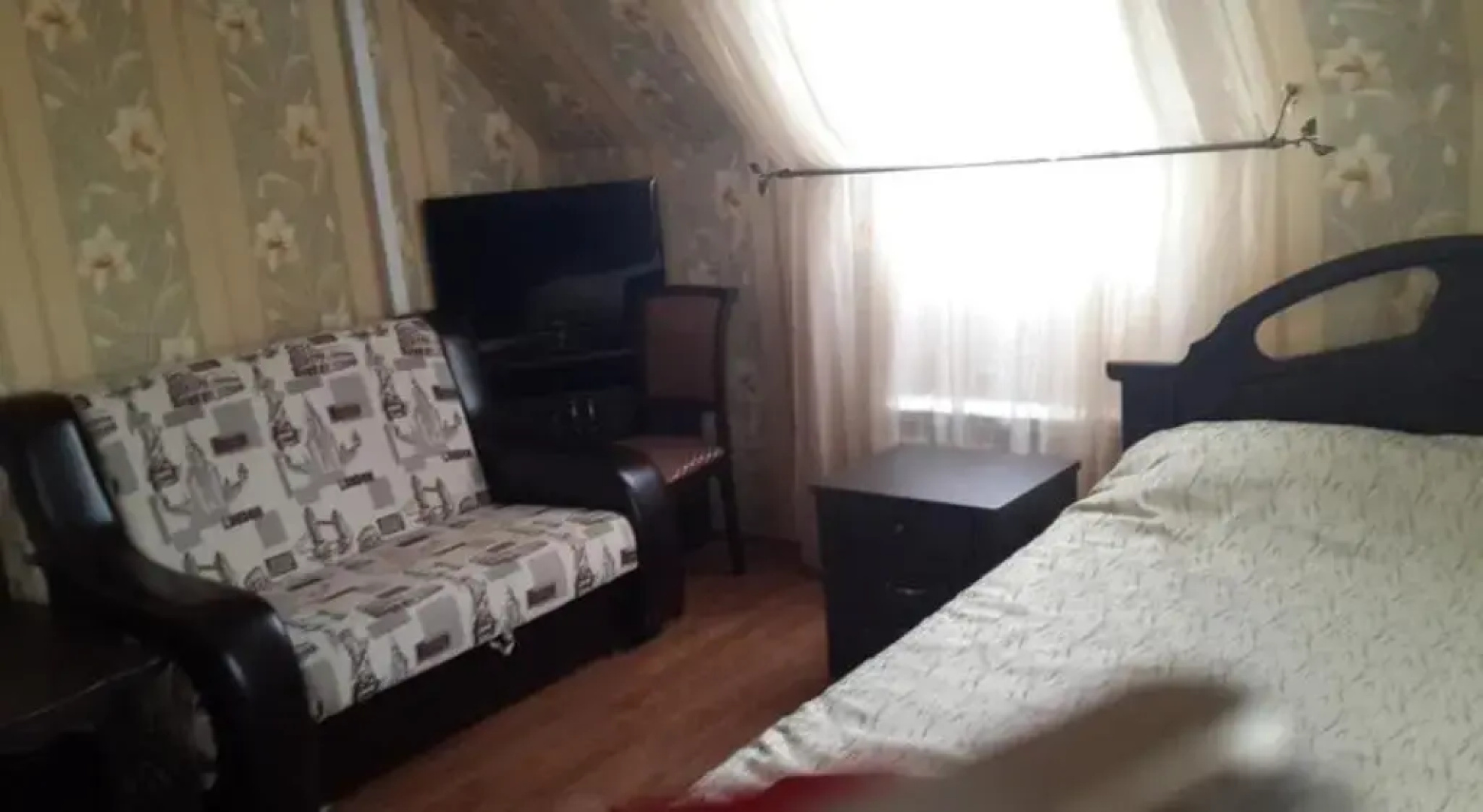 Kavkaz Hotel