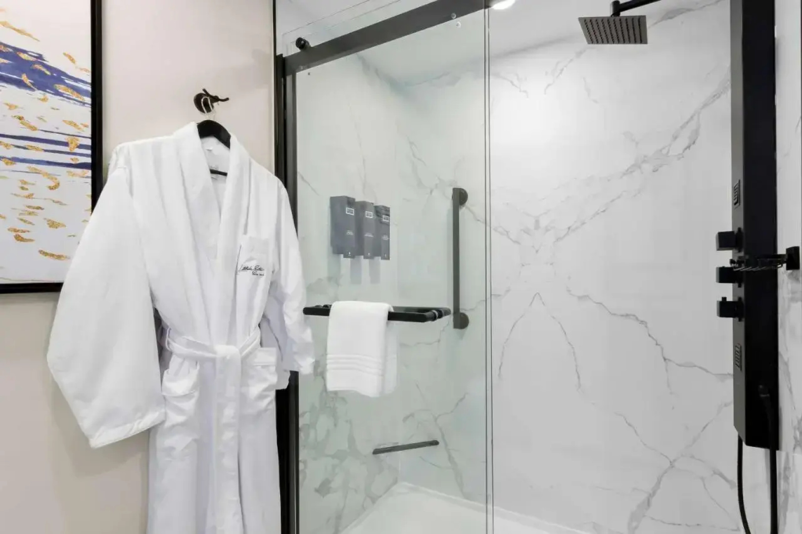 Latitude Suites Tinton Falls Eatontown/BW Premier Collection 