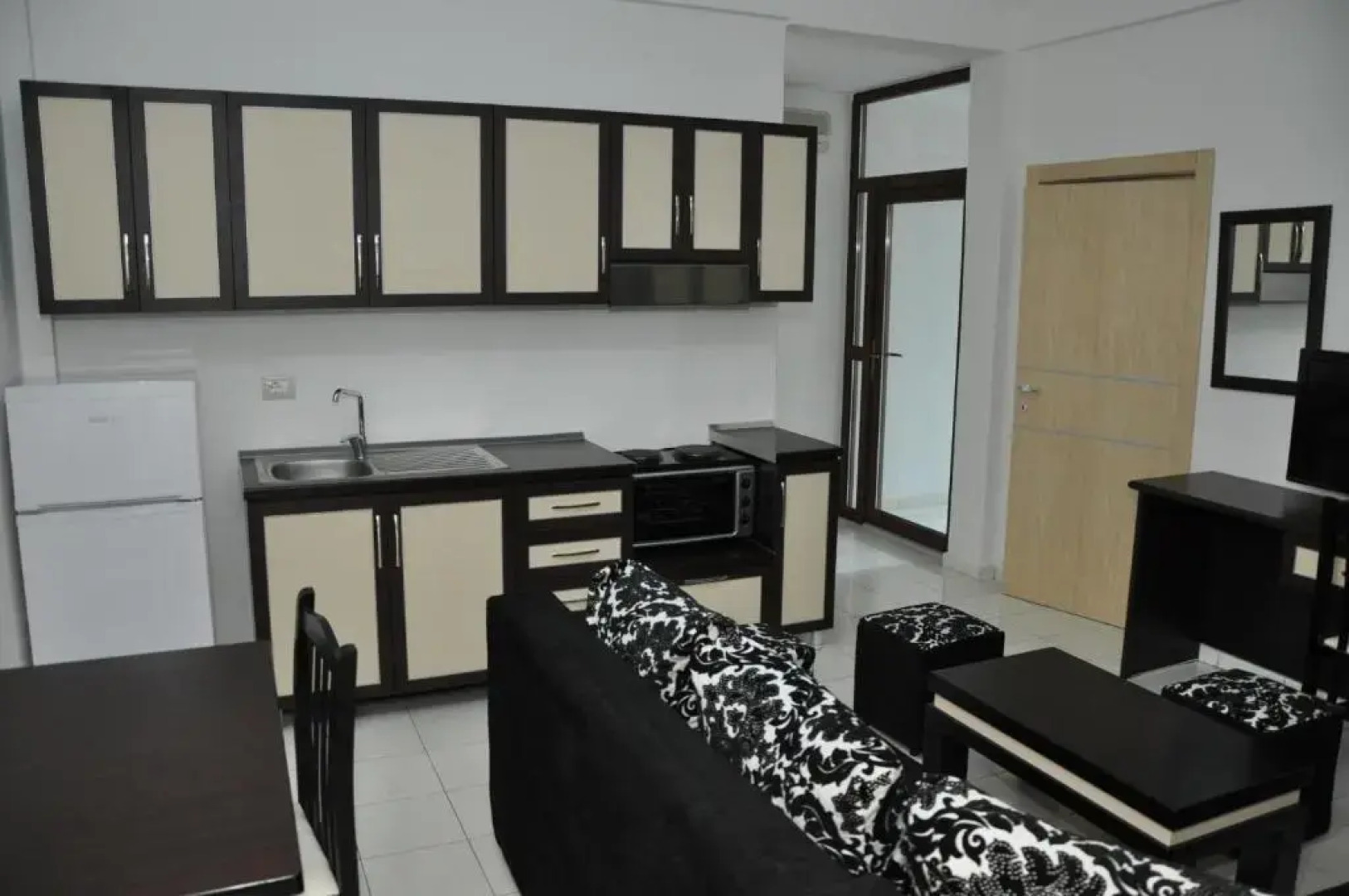 Sunrise Hotel Çameria