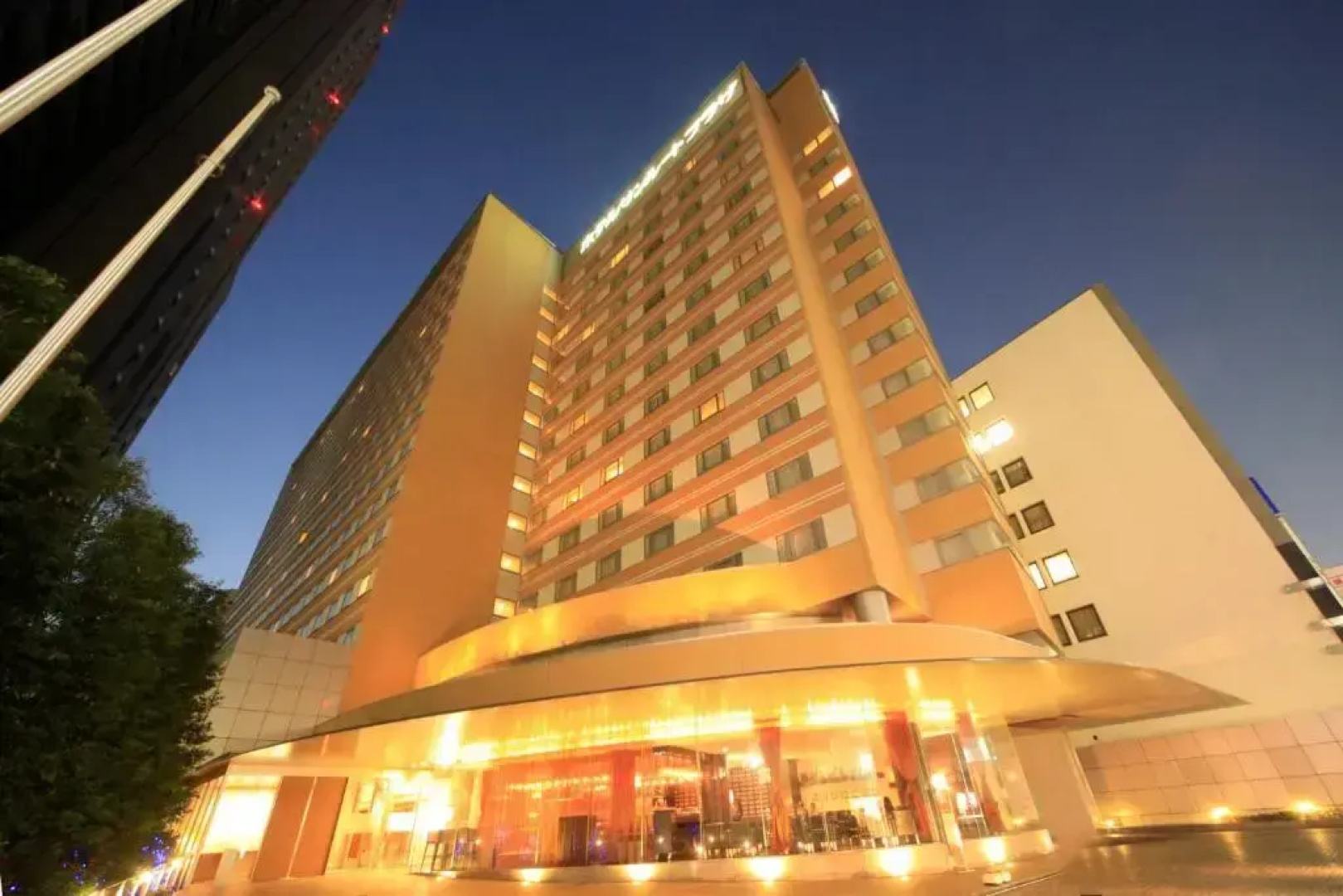 Отель Sunroute Plaza Shinjuku