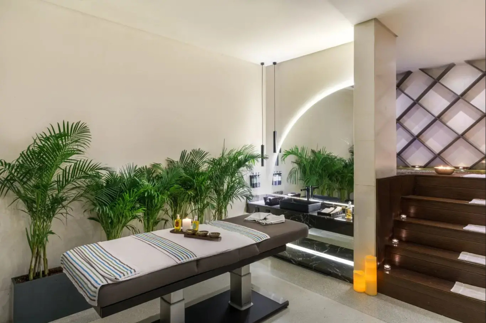 Rixos The Palm Hotel & Suites