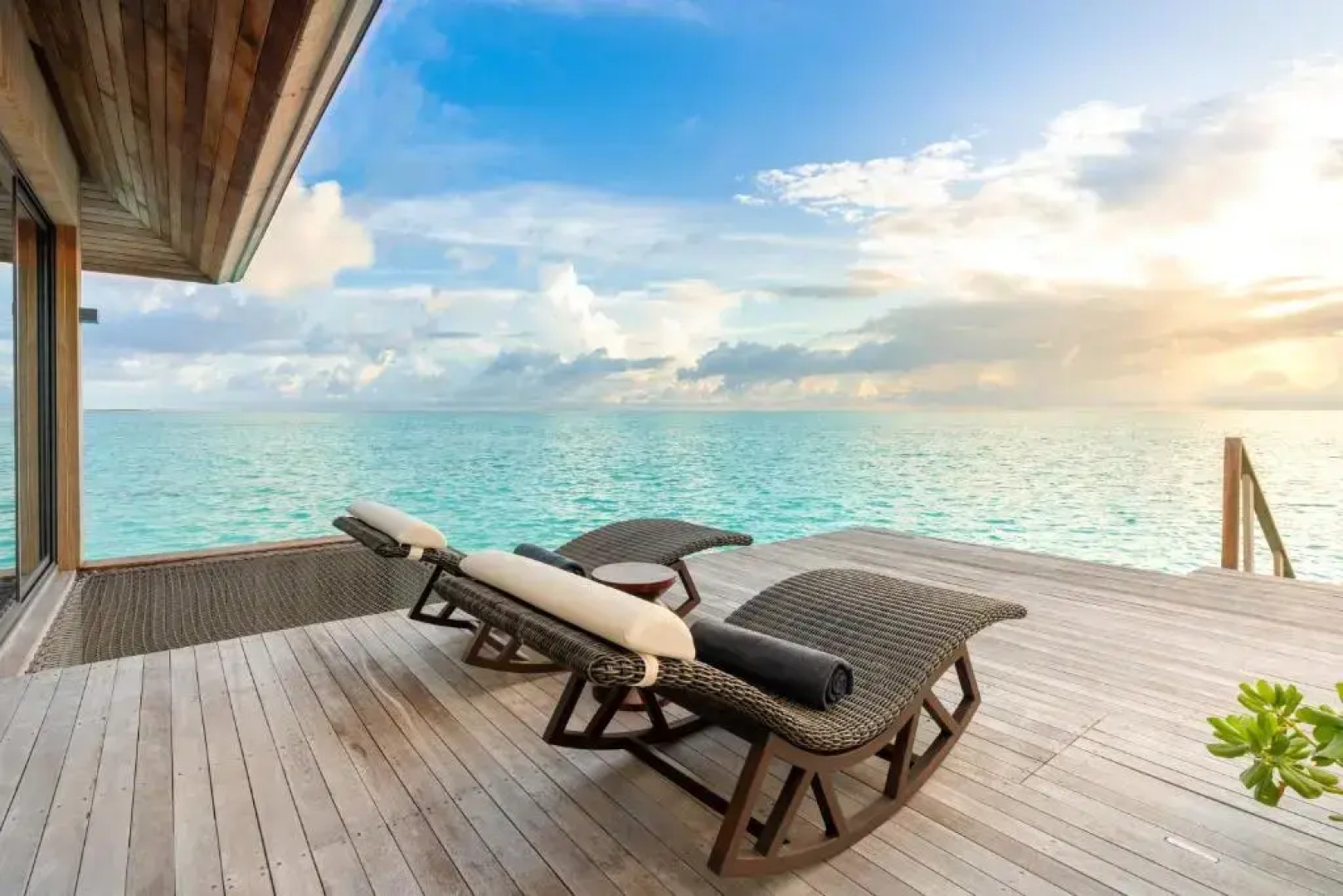 Отель Madifushi Private Island