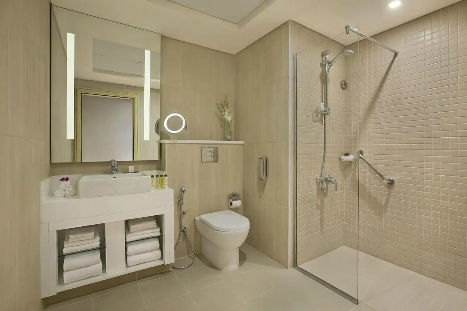 DoubleTree by Hilton Dubai - Jumeirah Beach