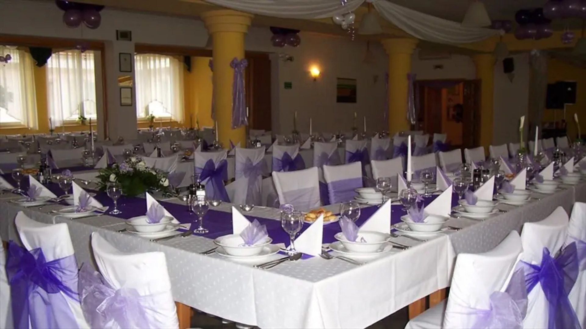 Lipa Hotel Es Etterem