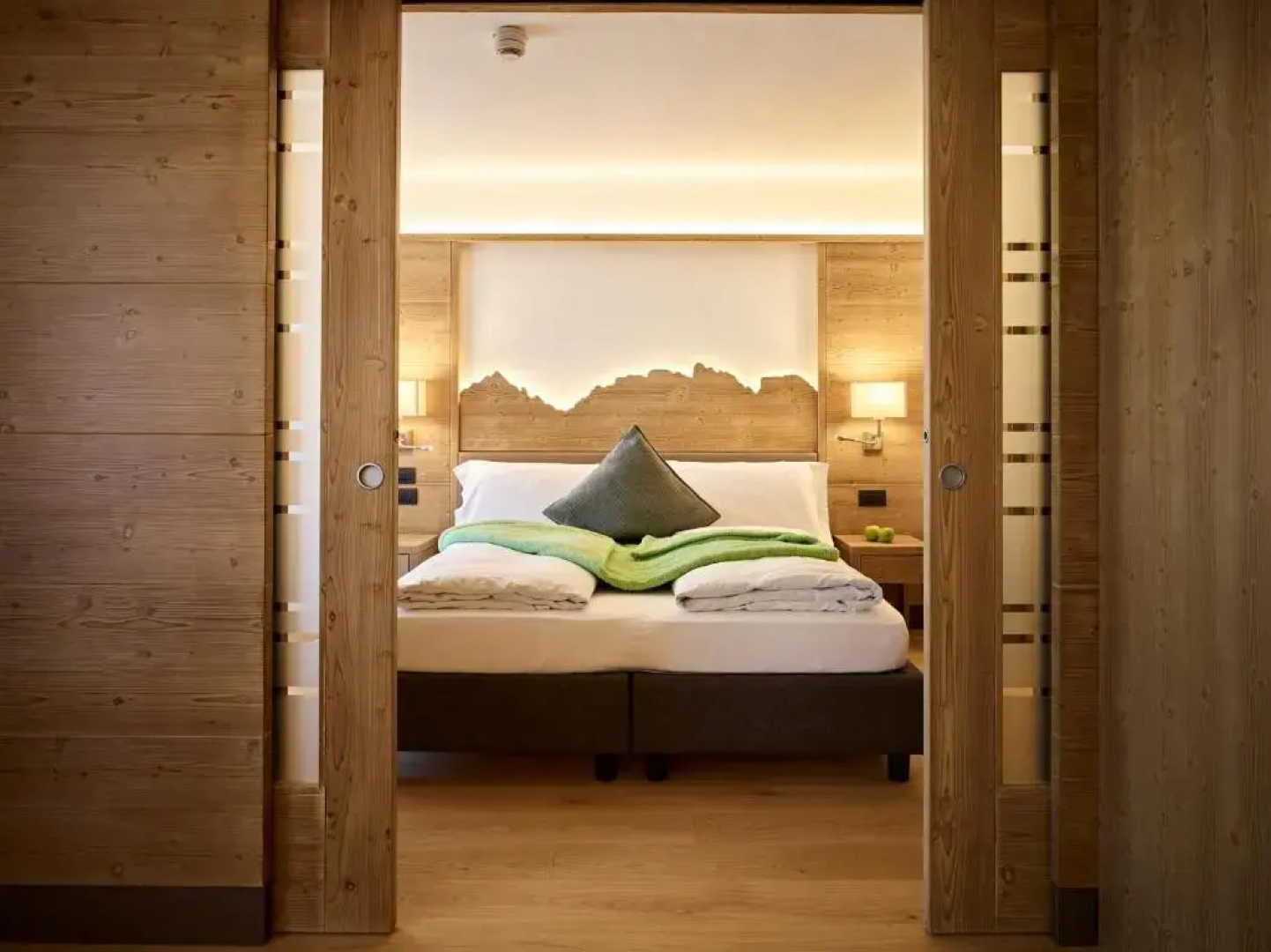 Hotel Shandranj