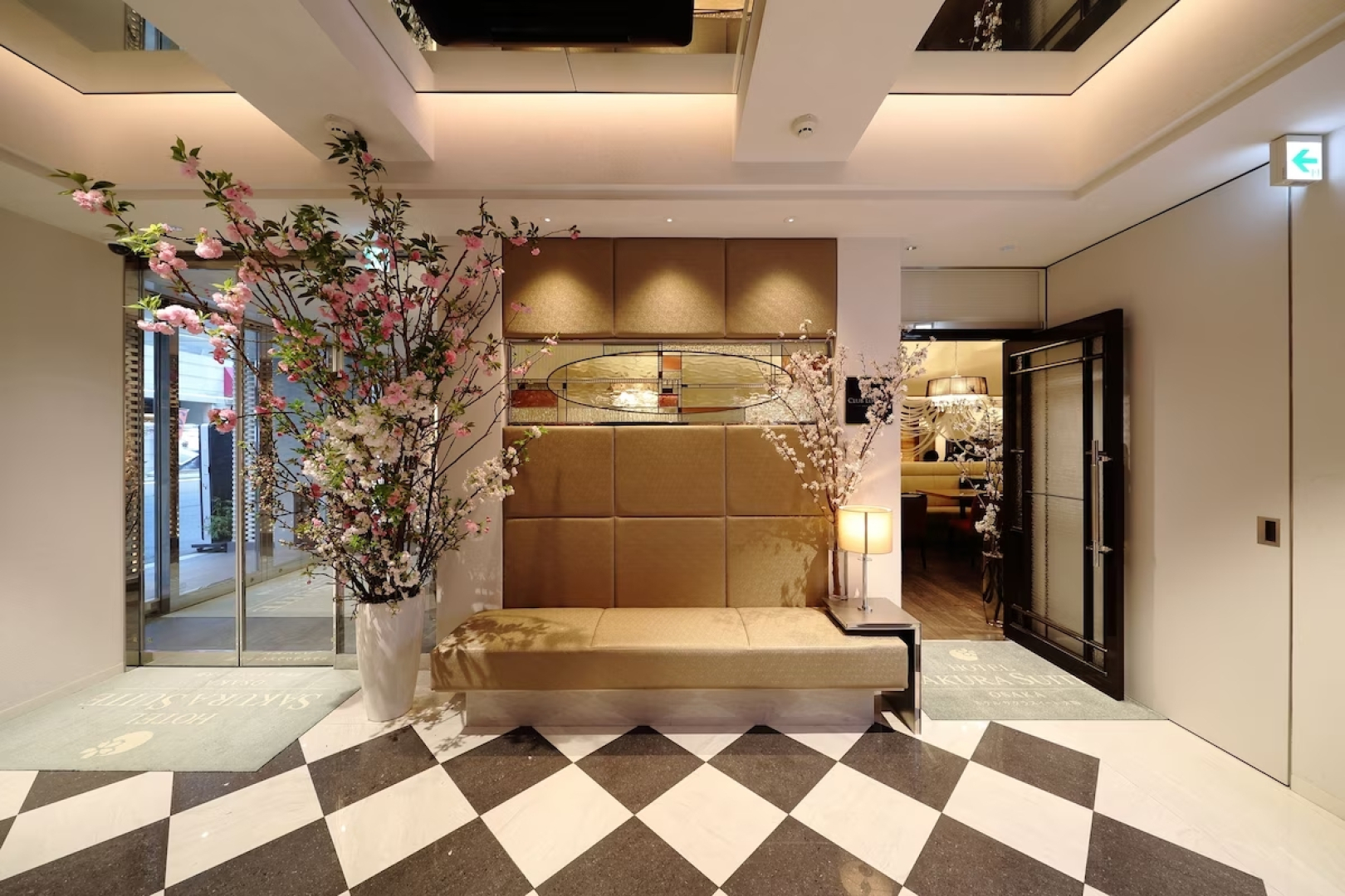Отель Sakura Suite Osaka