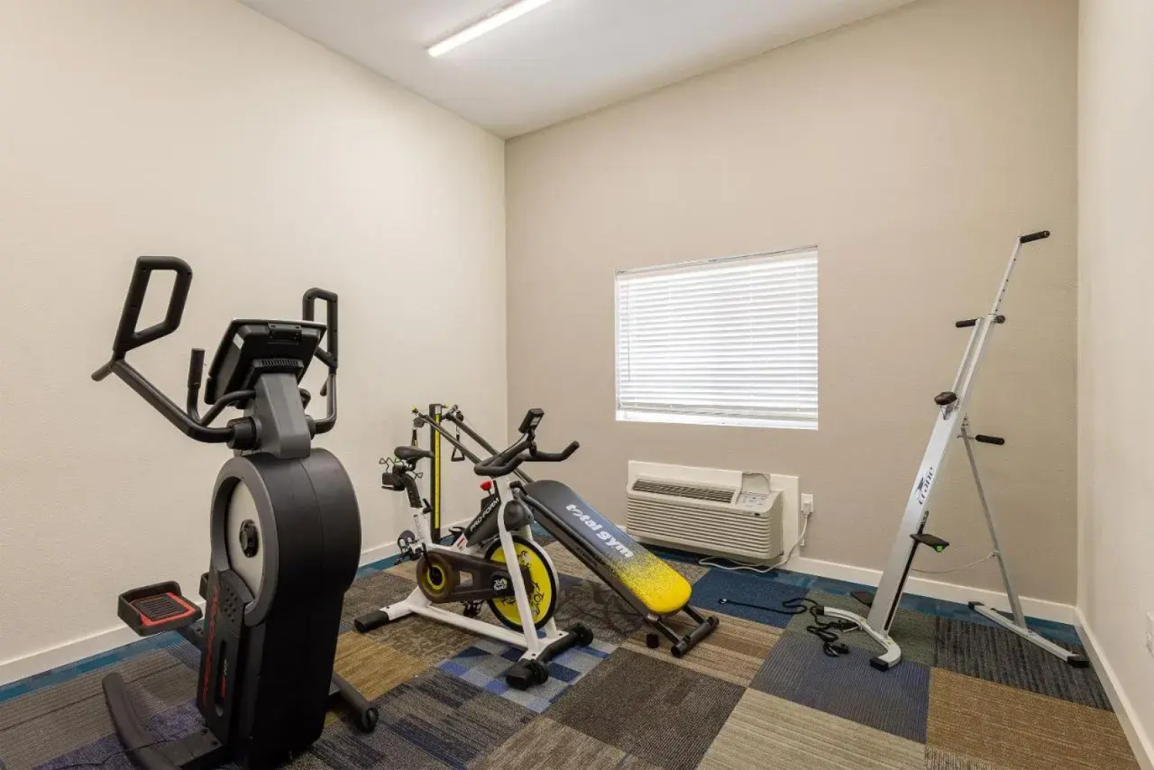 Coratel Inn and Suites By Jasper Saint Paul Minneapolis Inver Grove Heights.