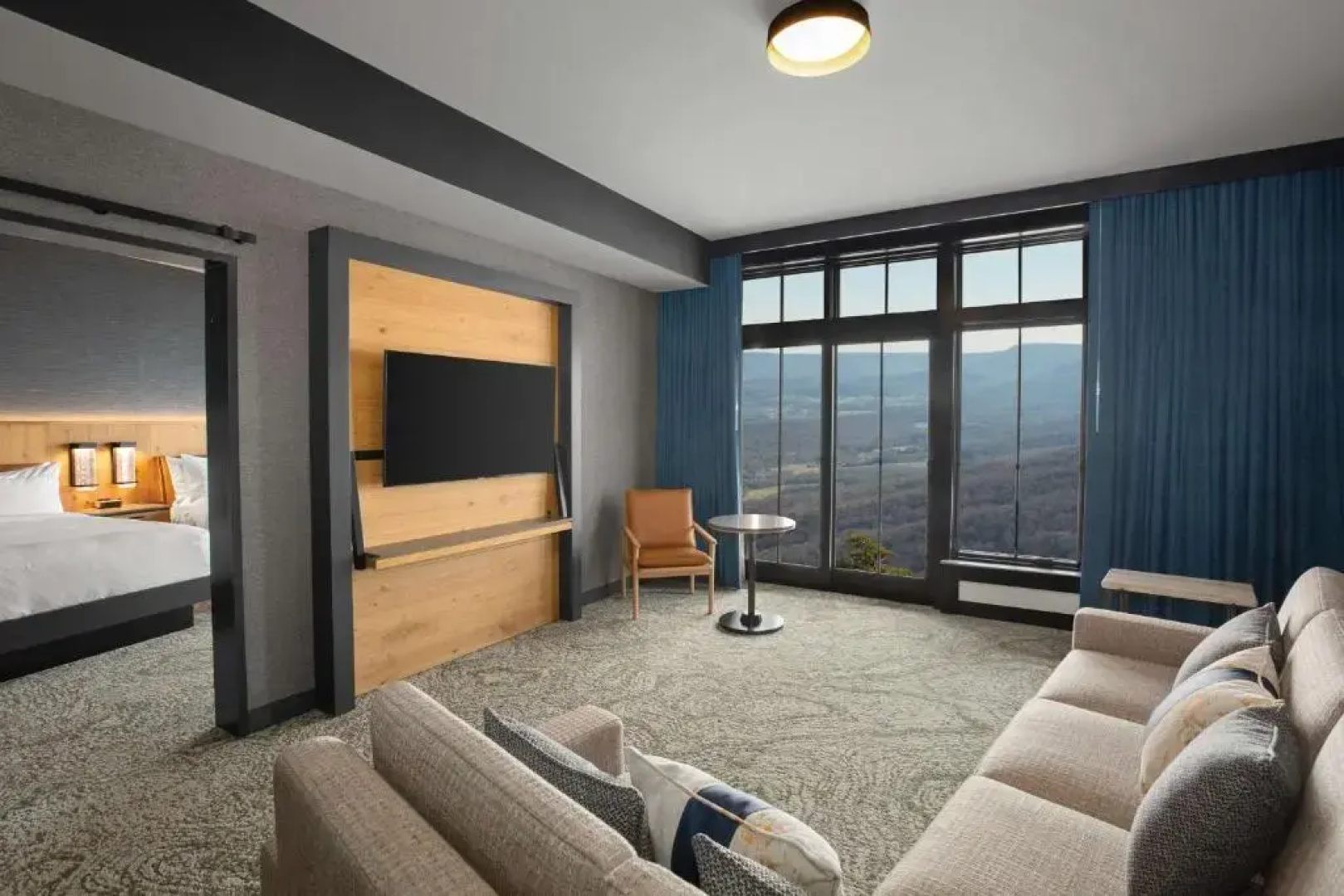 Cloudland At McLemore Resort Lookout Mountain, Curio by Hilton