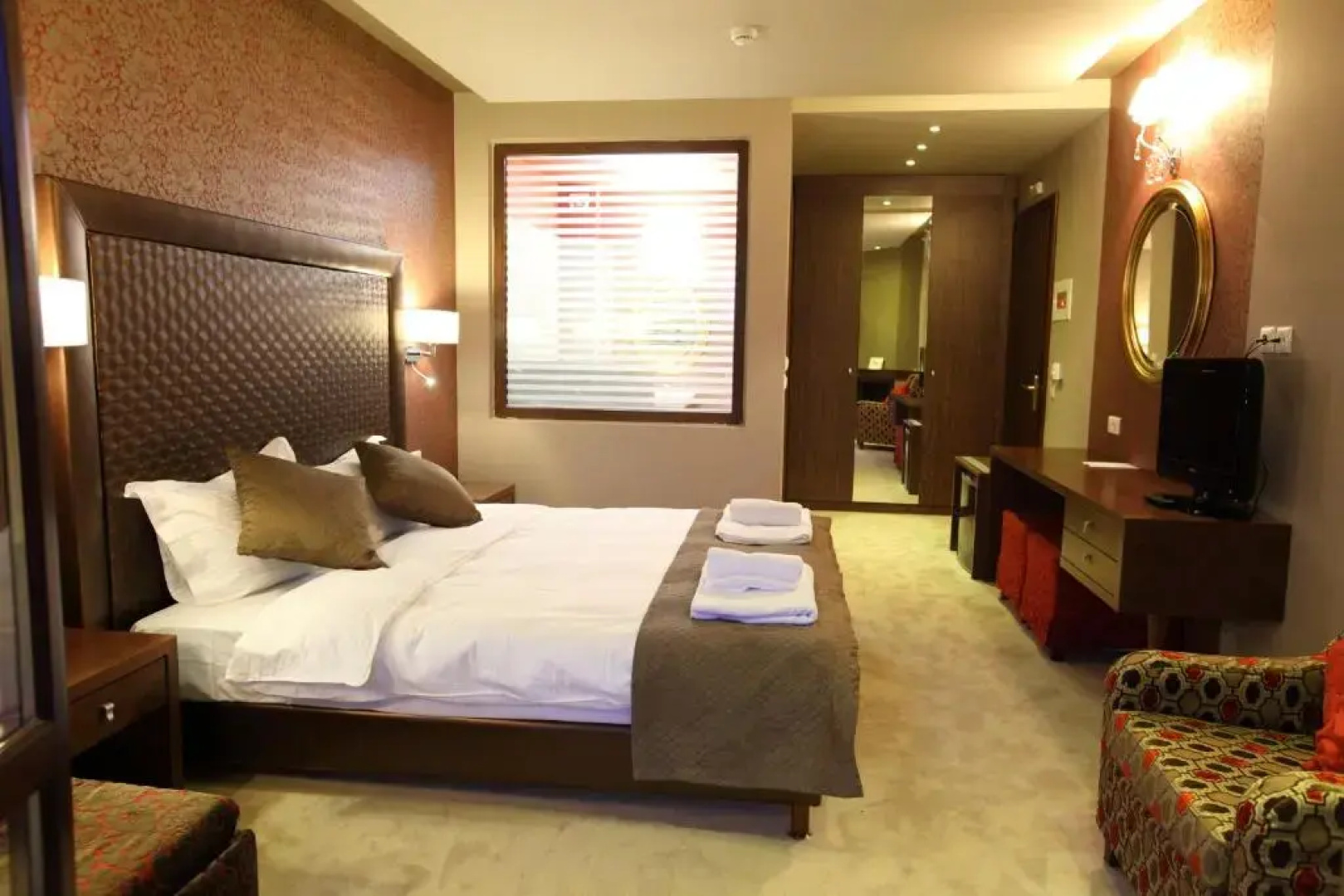 Курорт Nevros Hotel Resort & Spa