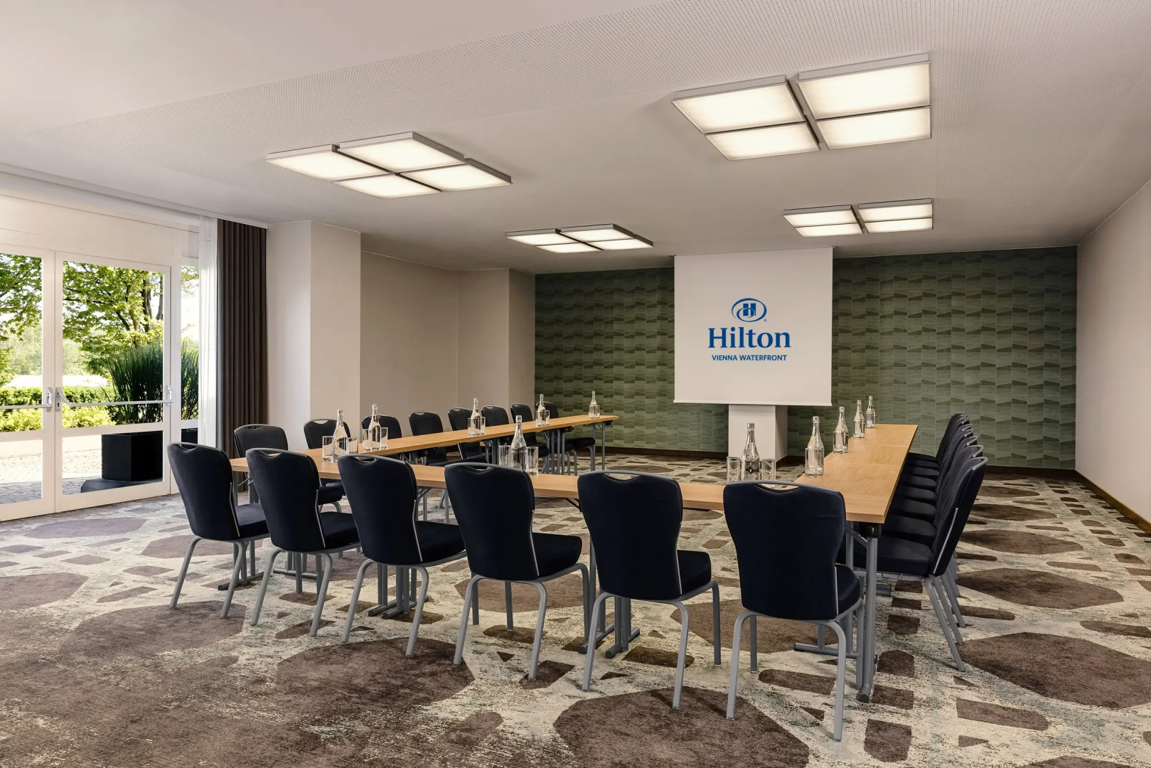 Отель Hilton Vienna Waterfront