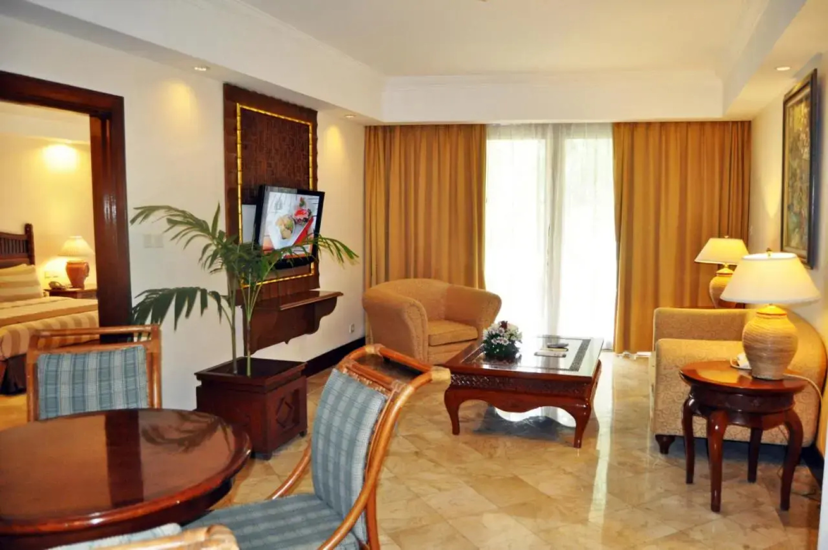 Lorin Solo Hotel