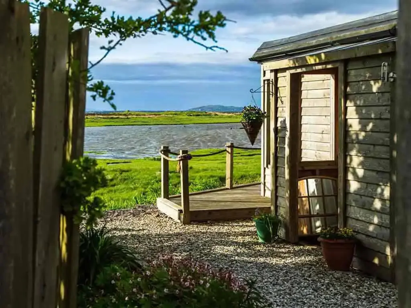 Waterside Cottage  Cabin