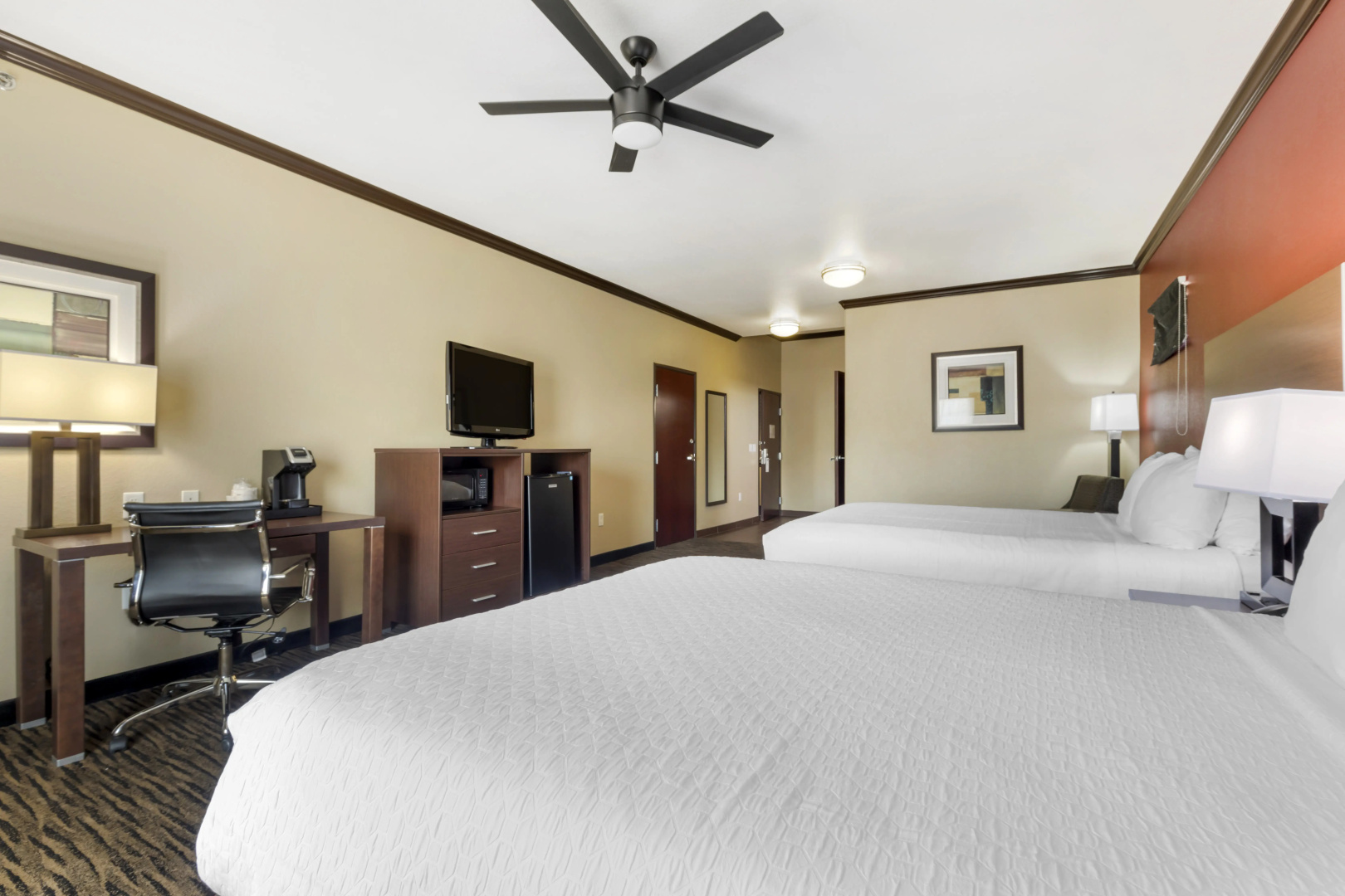 Best Western Plus Classic Inn & Suites