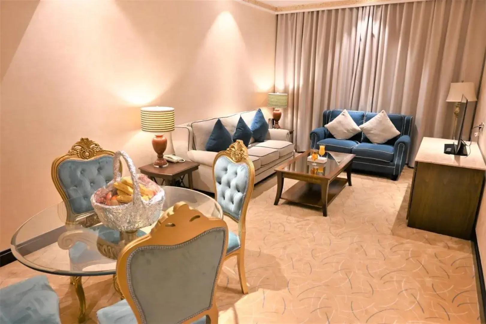 Crystal Plaza Al Majaz Hotel