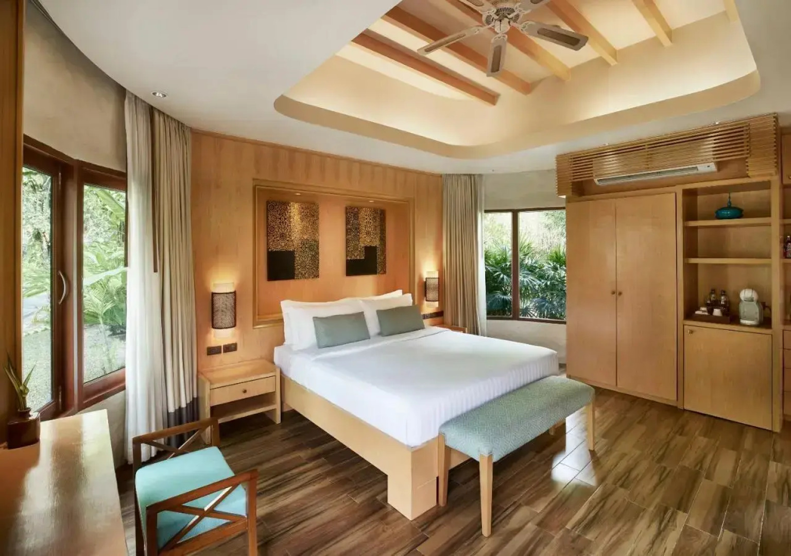 Sea Sand Sun Resort and Villas