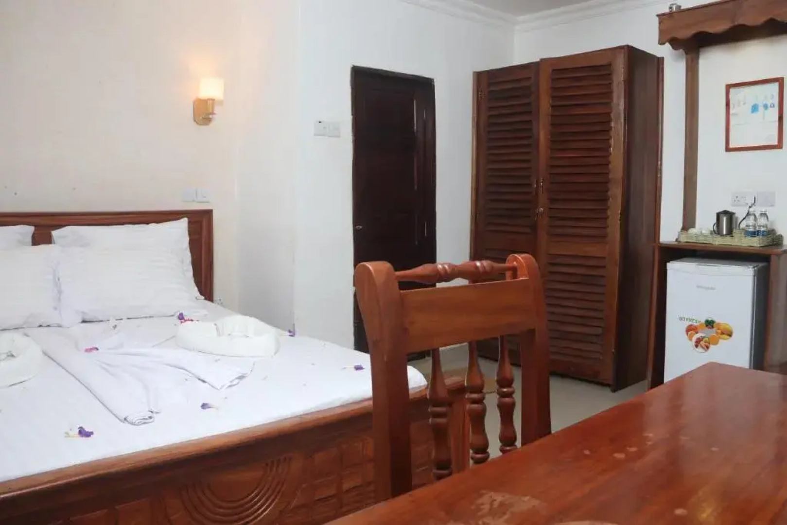 Chukwani Executive Inn