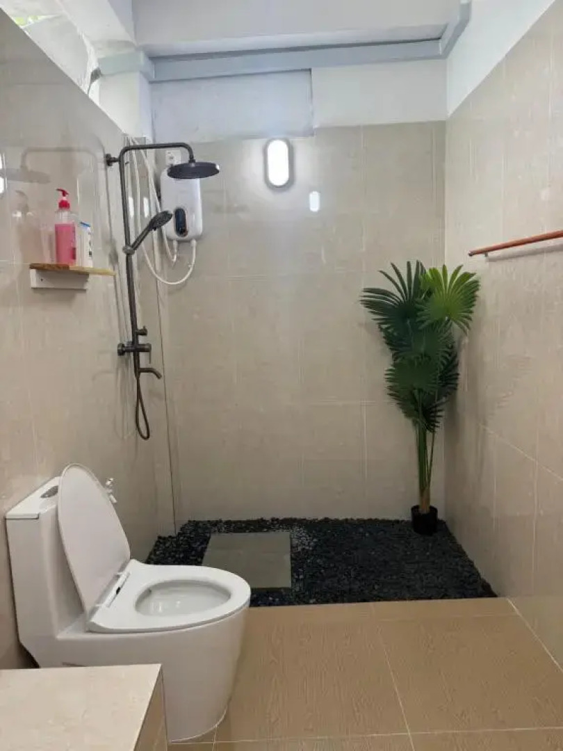 Blue Water Thoddoo Inn