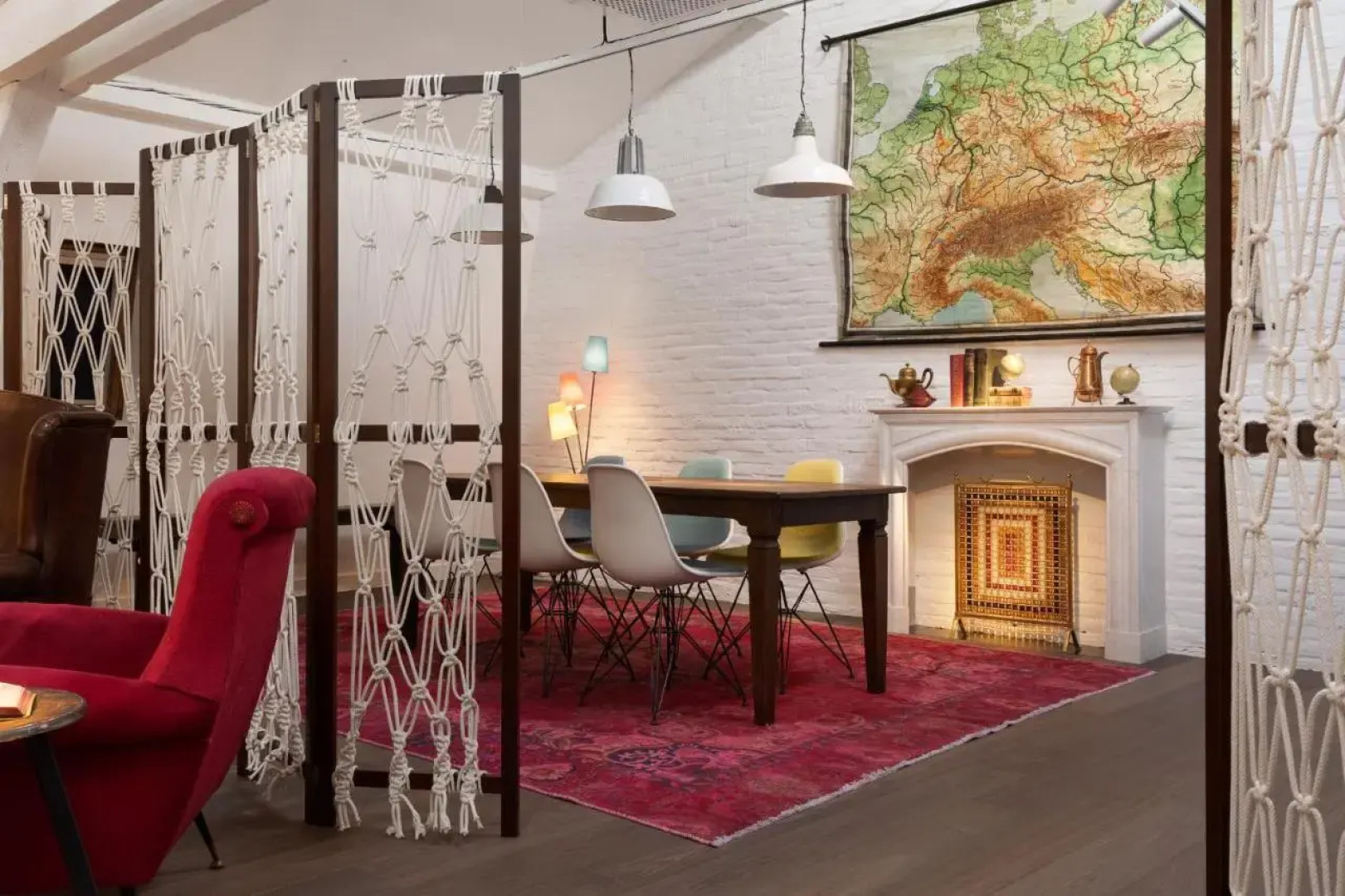 Ruby Claire Hotel & Bar