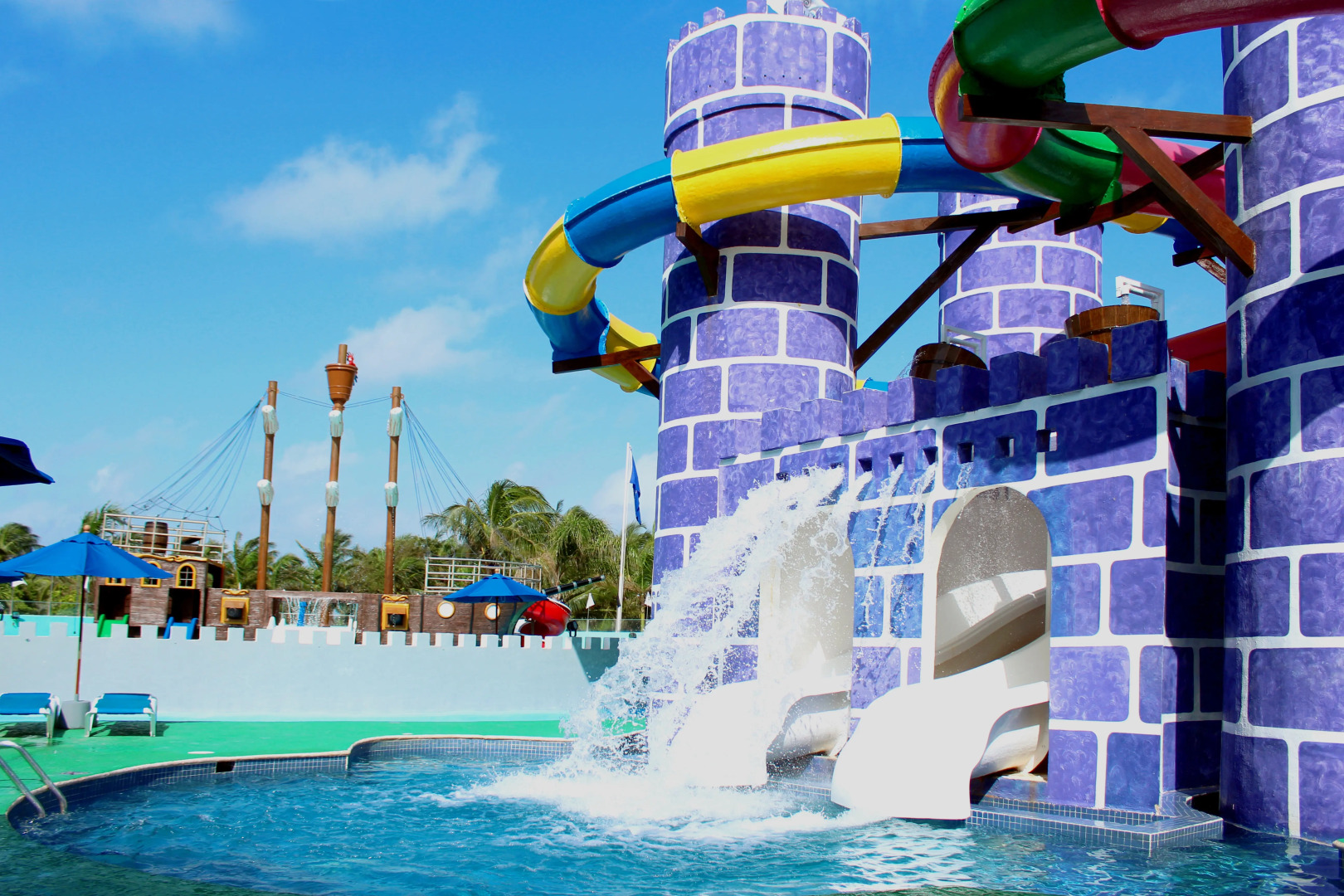 Отель Seadust Cancun Family Resort